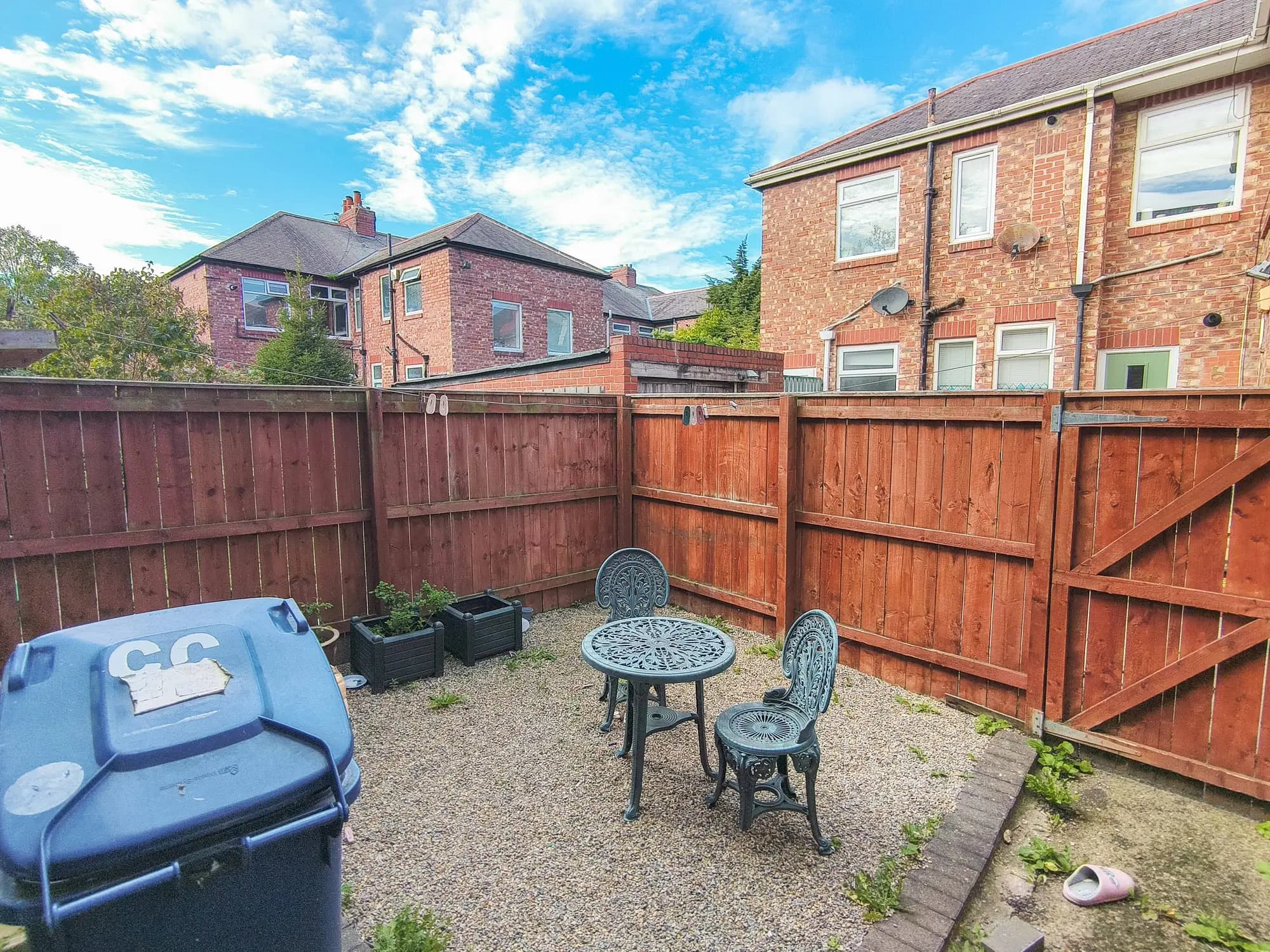 property photo 13 of 16