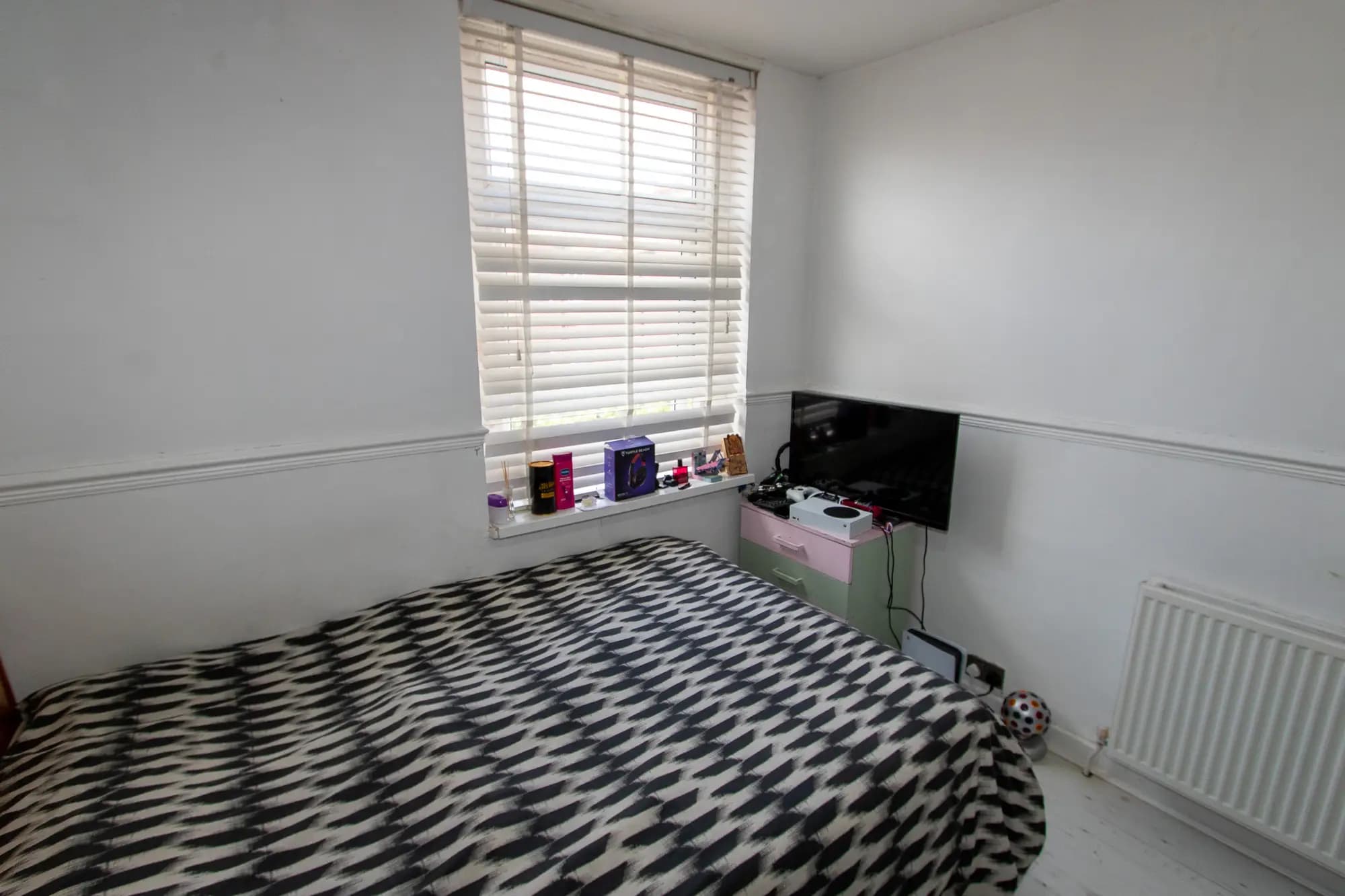 property photo 14 of 25
