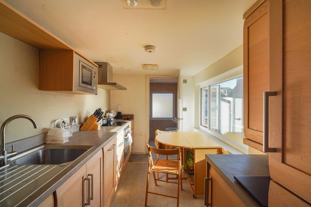 property photo 21 of 56