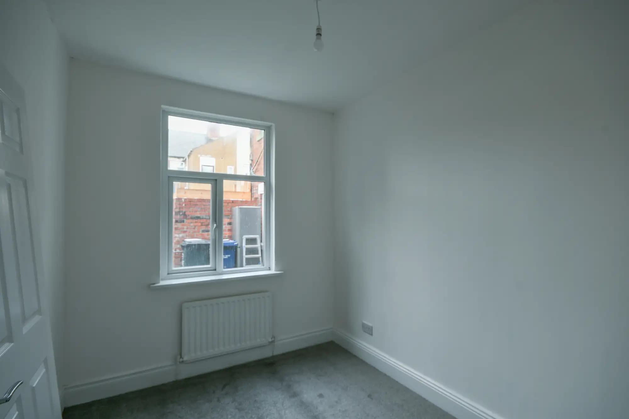 property photo 7 of 13