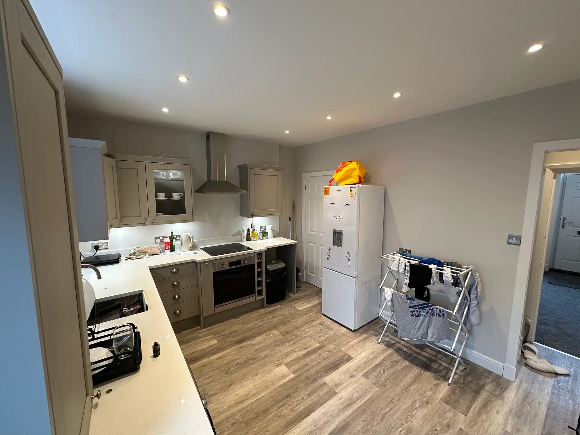 property photo 5 of 32