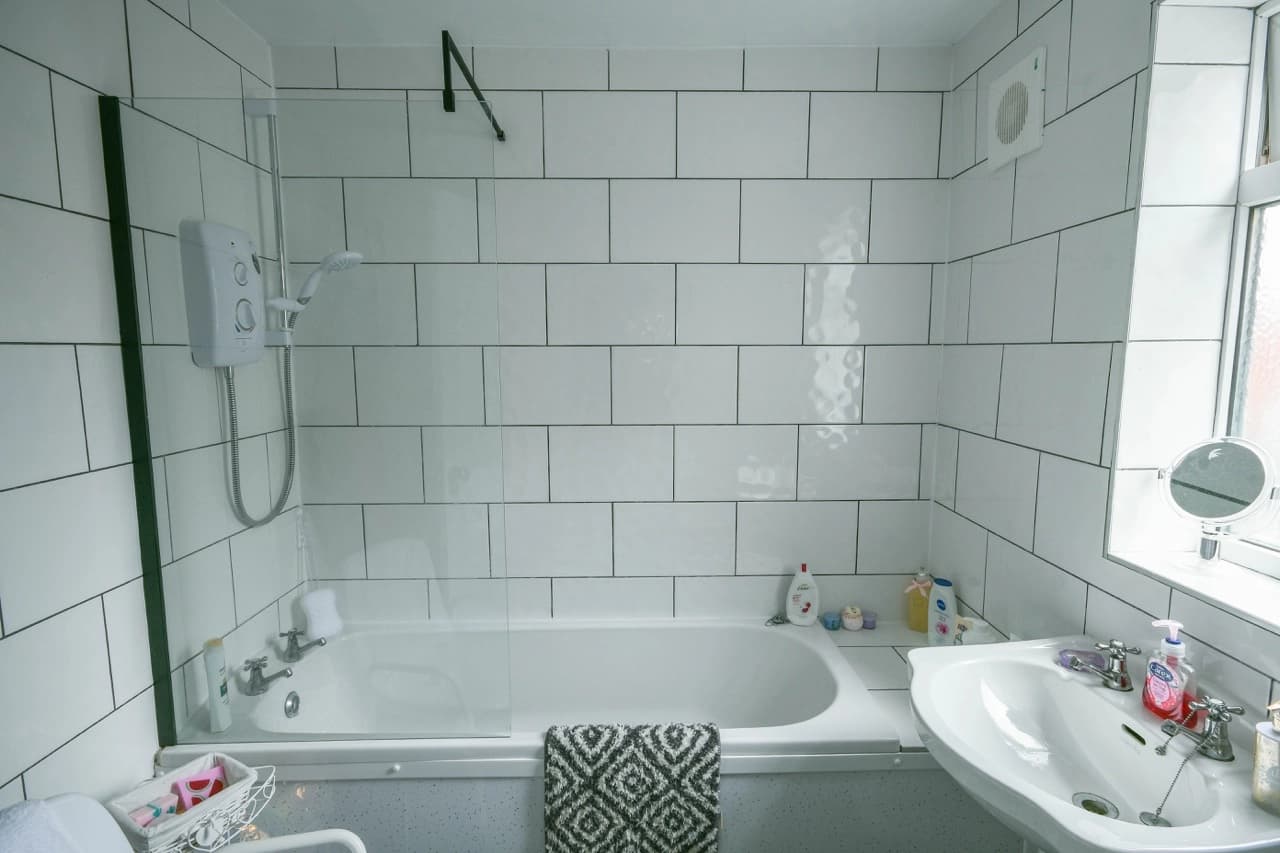 property photo 9 of 20