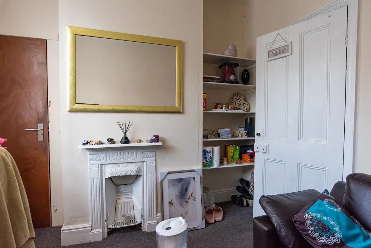 property photo 5 of 23