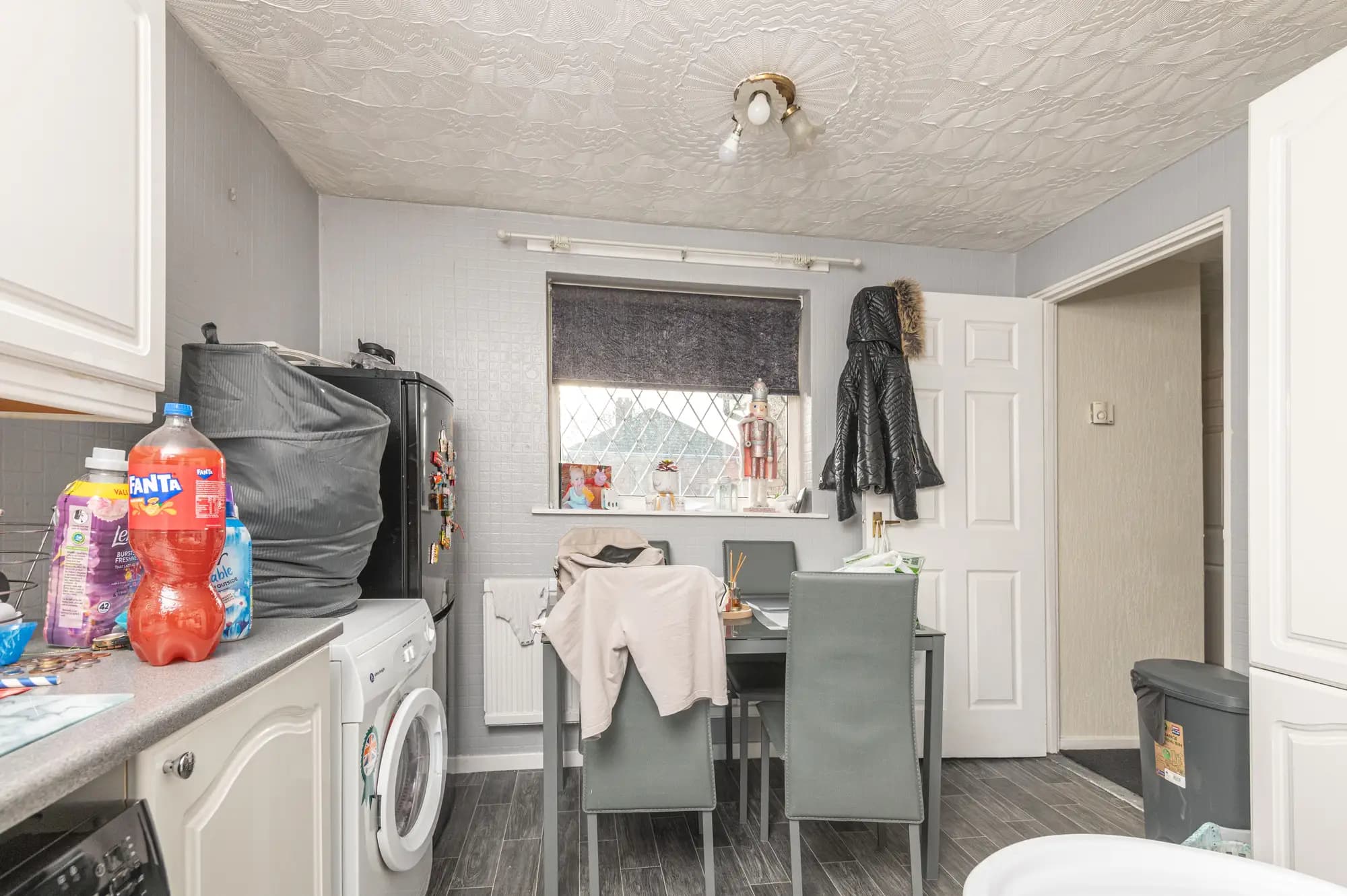 property photo 7 of 19