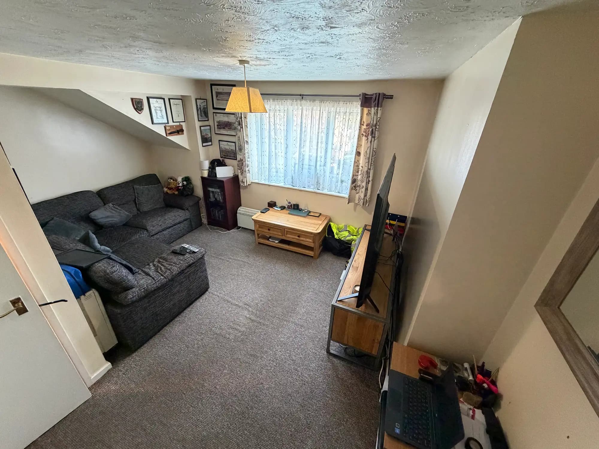 property photo 3 of 16