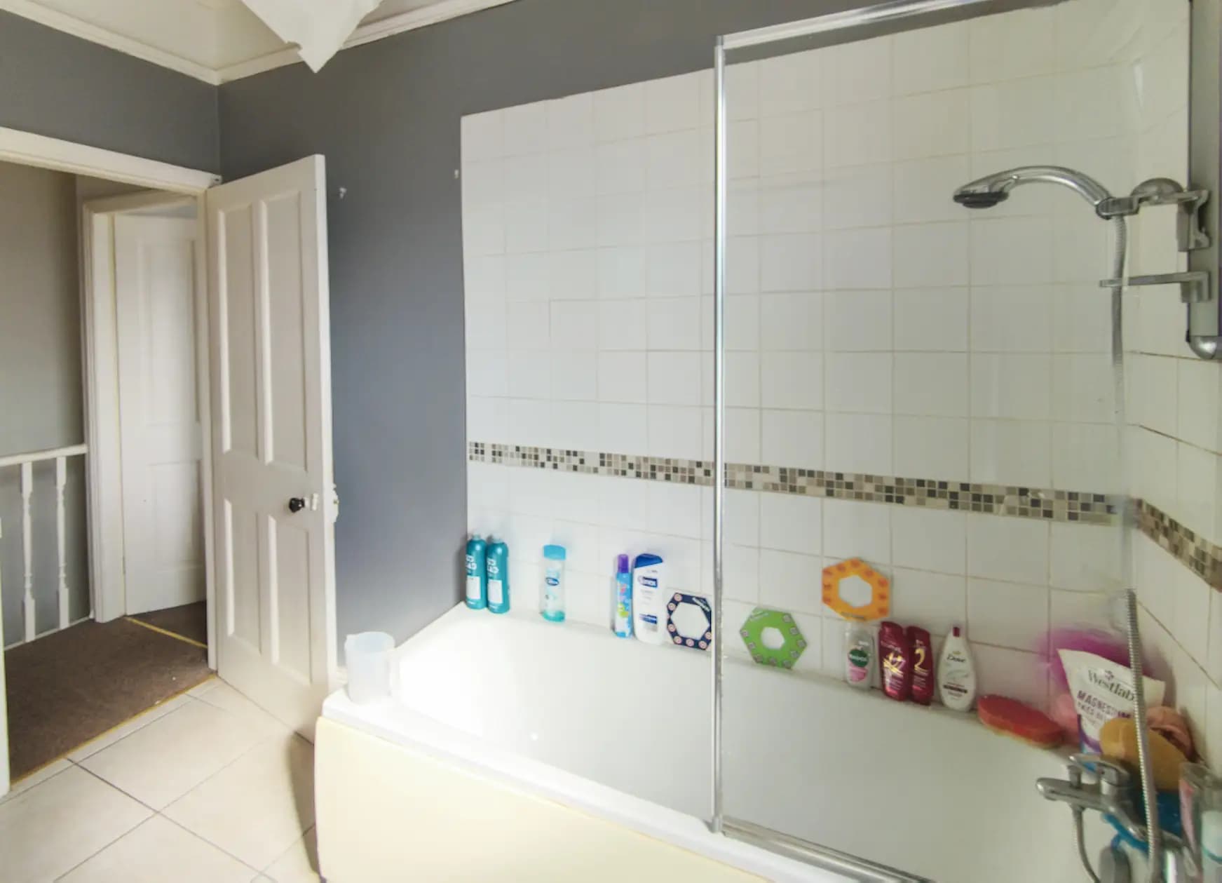 property photo 11 of 16