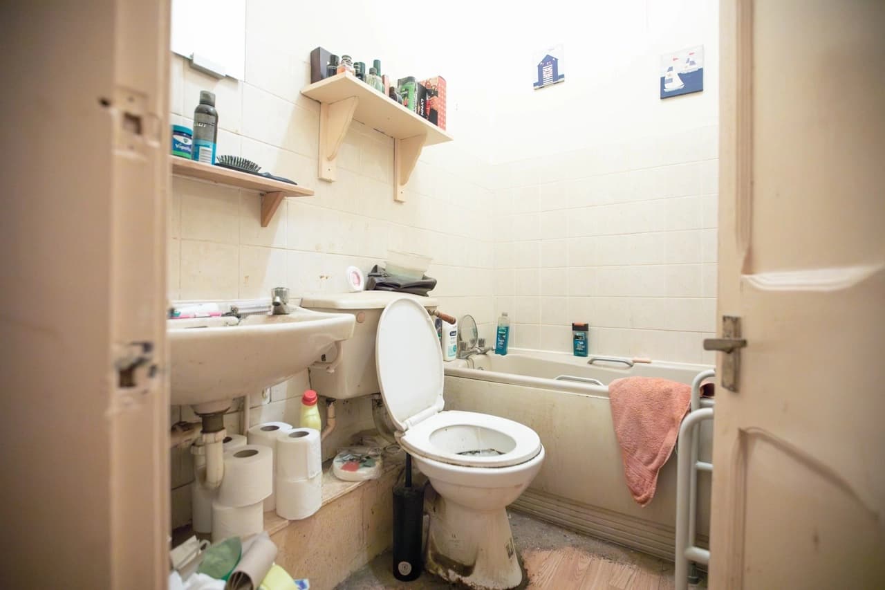 property photo 6 of 16