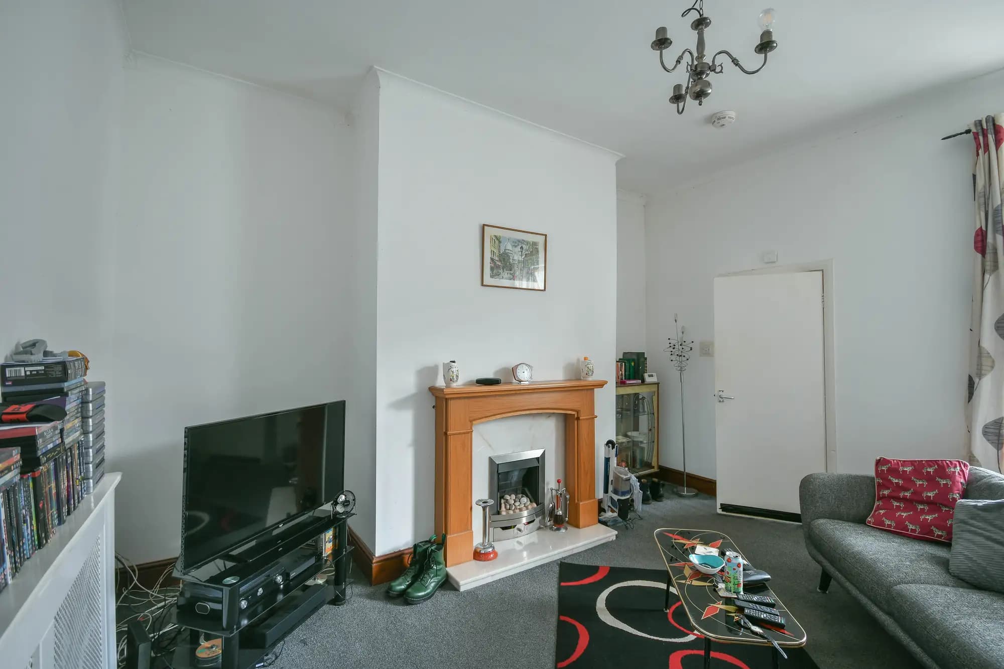 property photo 4 of 17