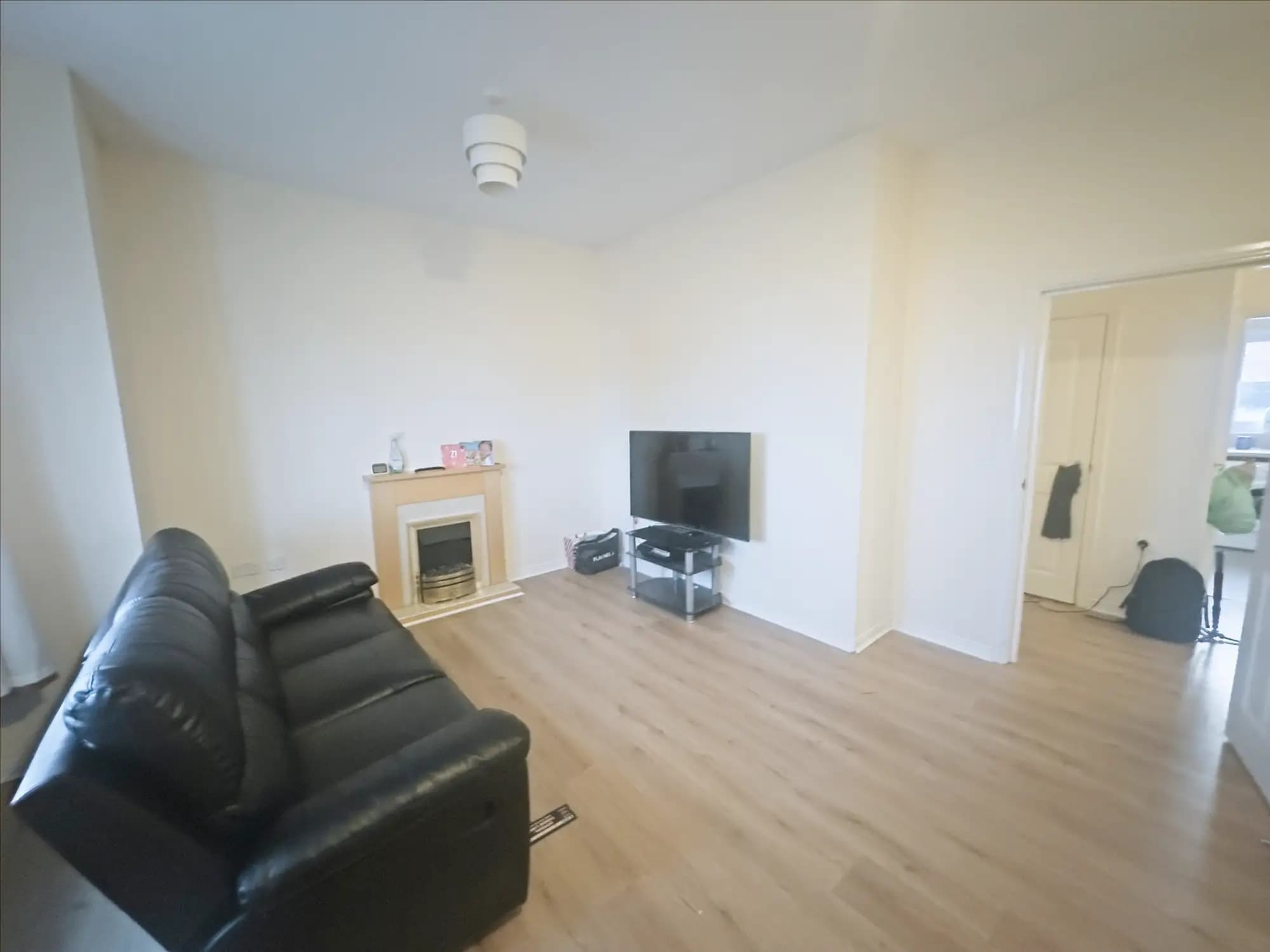 property photo 5 of 20