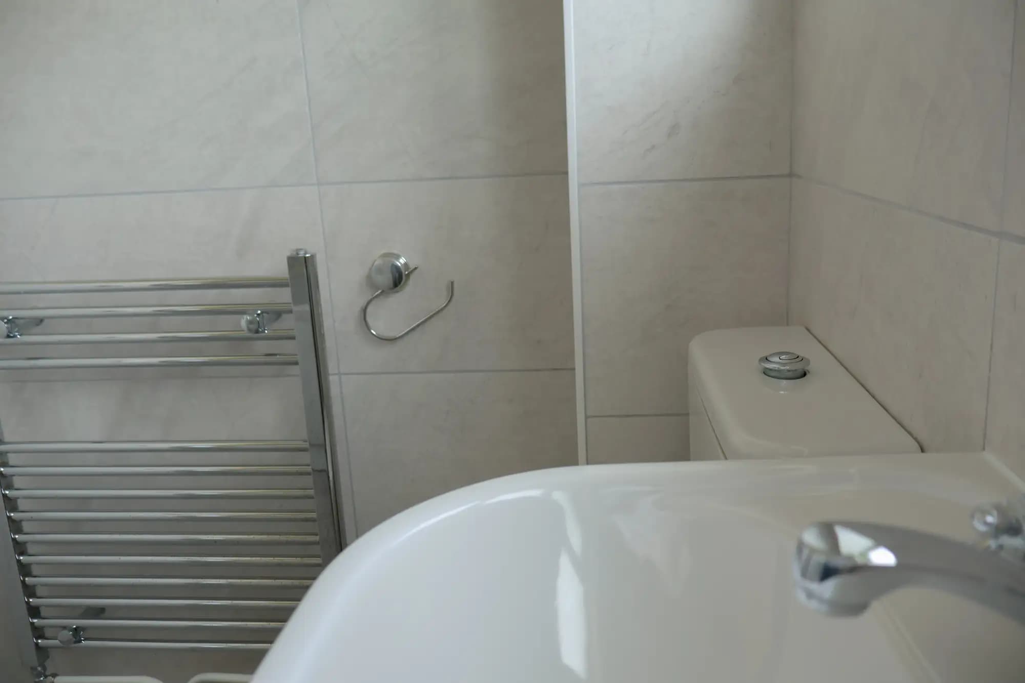 property photo 13 of 30