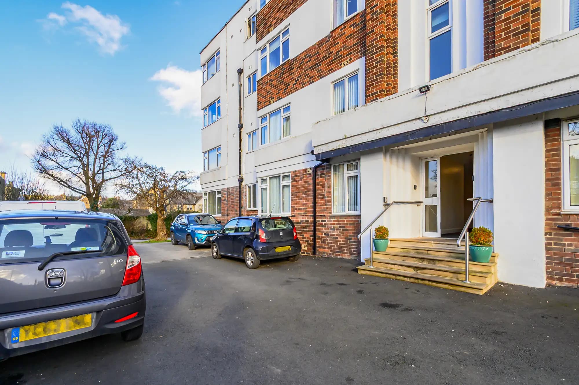 property photo 16 of 18