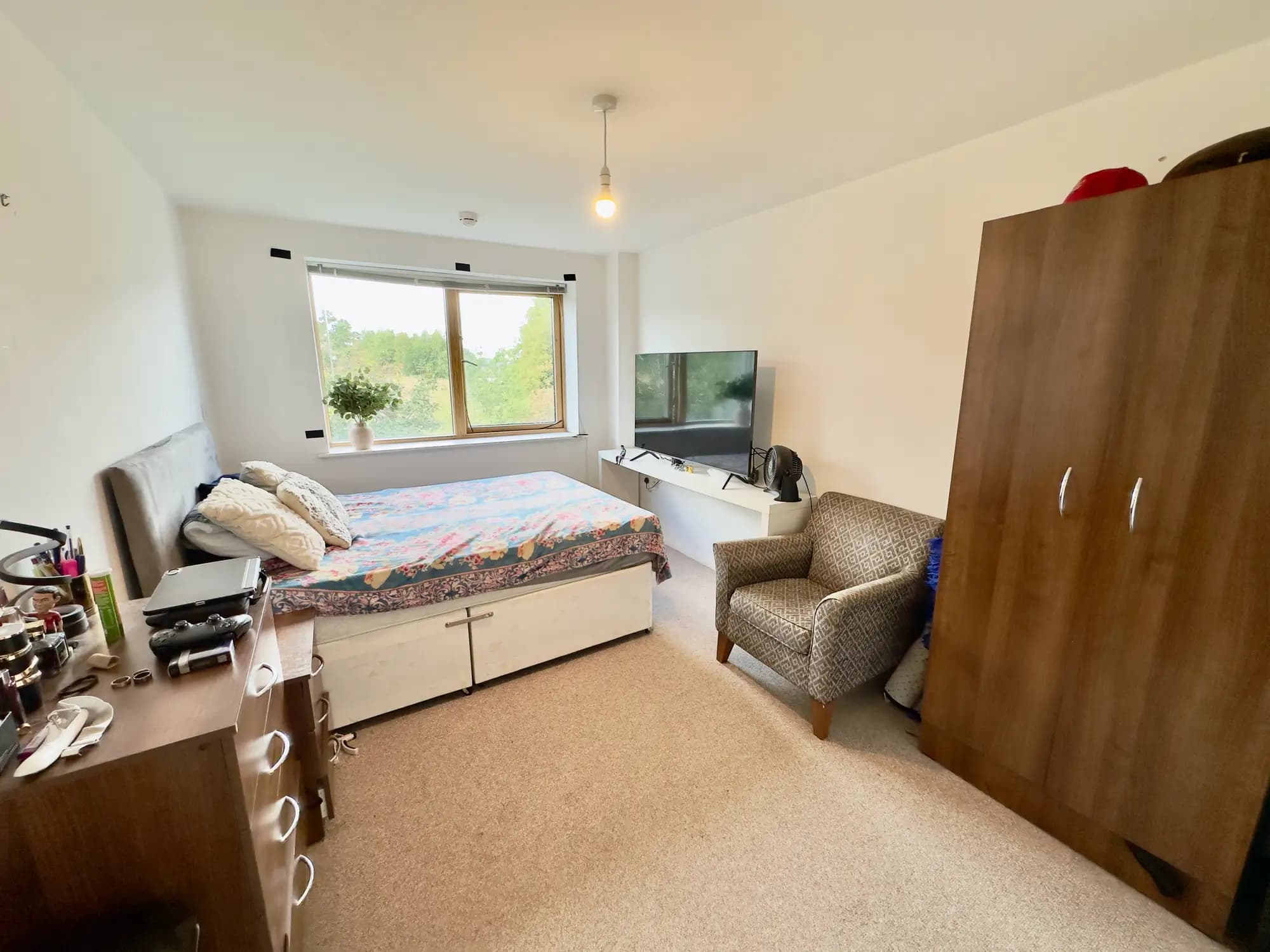property photo 13 of 19
