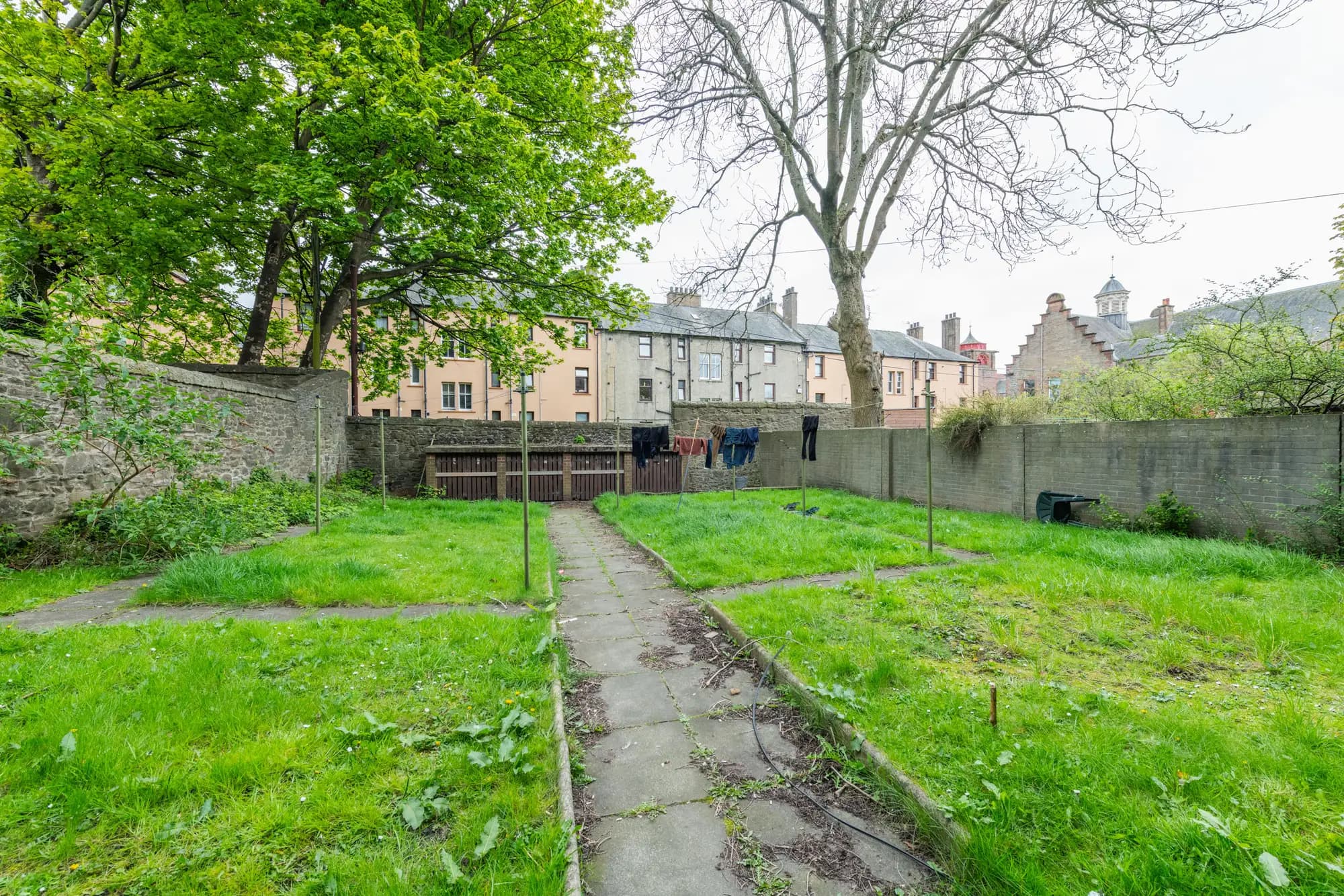 property photo 12 of 25