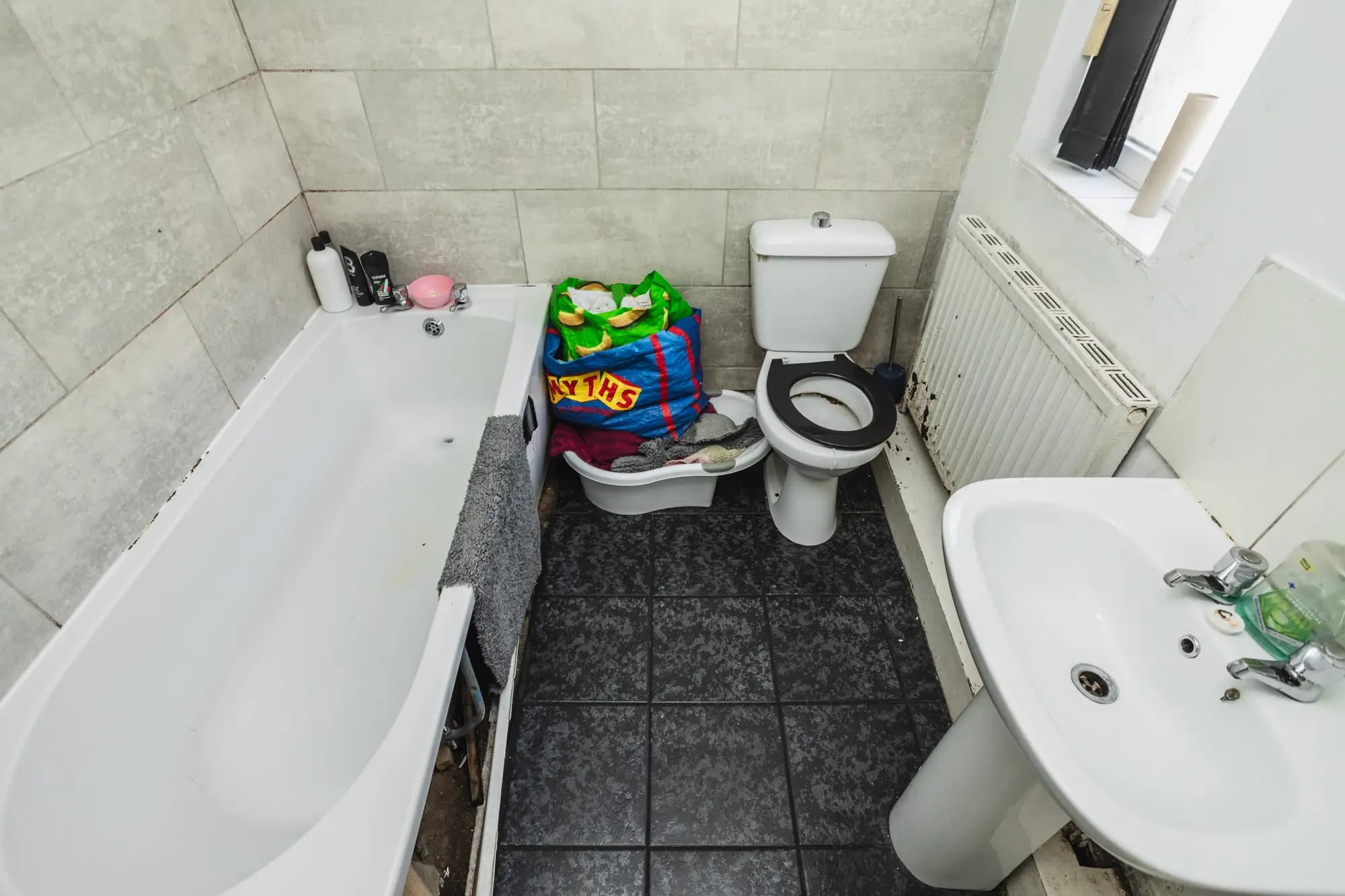 property photo 10 of 26