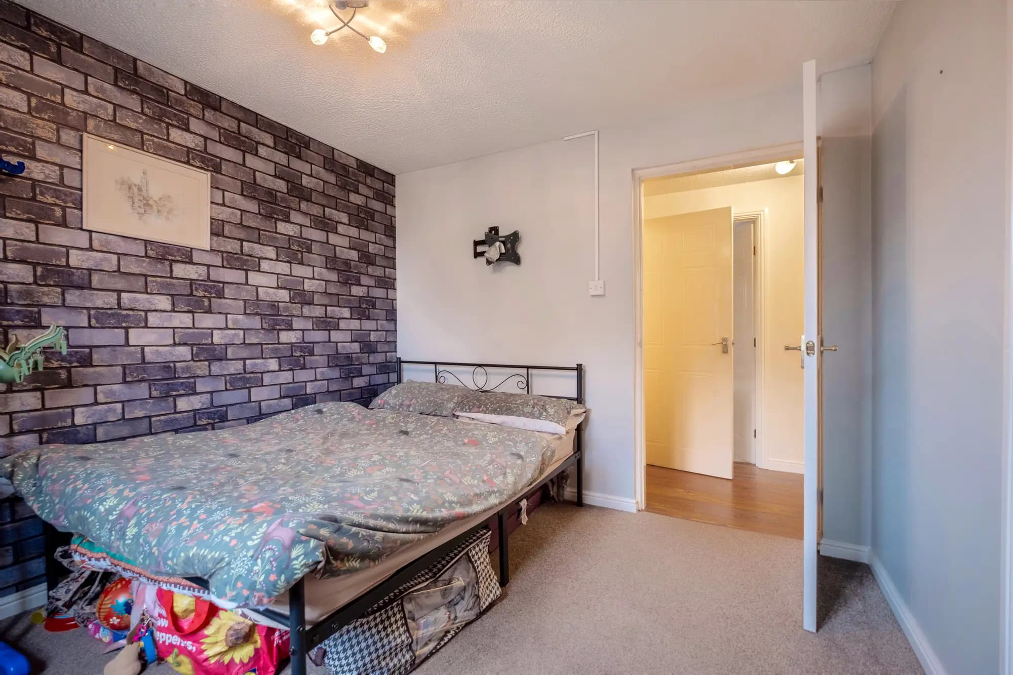 property photo 15 of 29