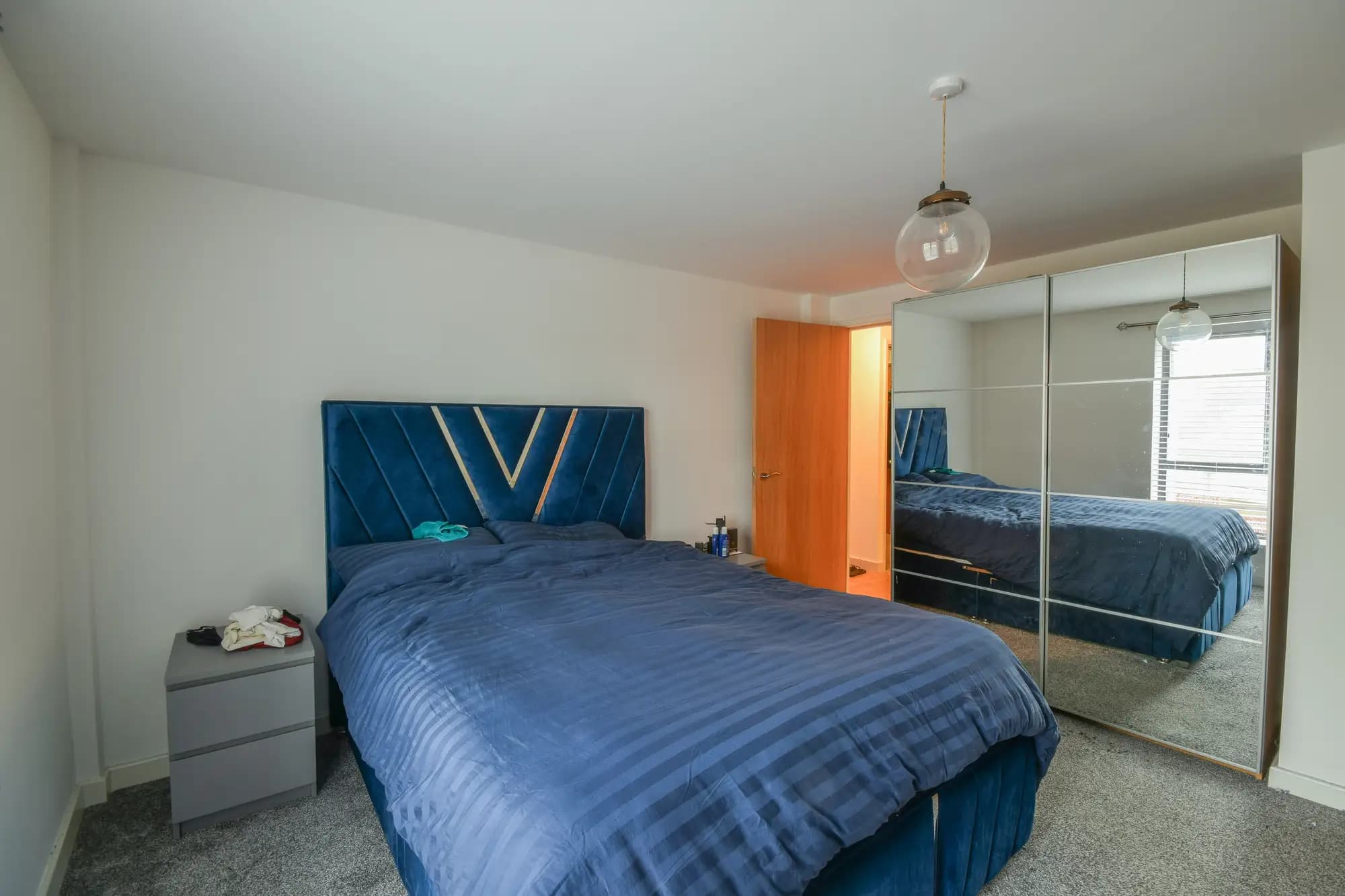 property photo 7 of 10