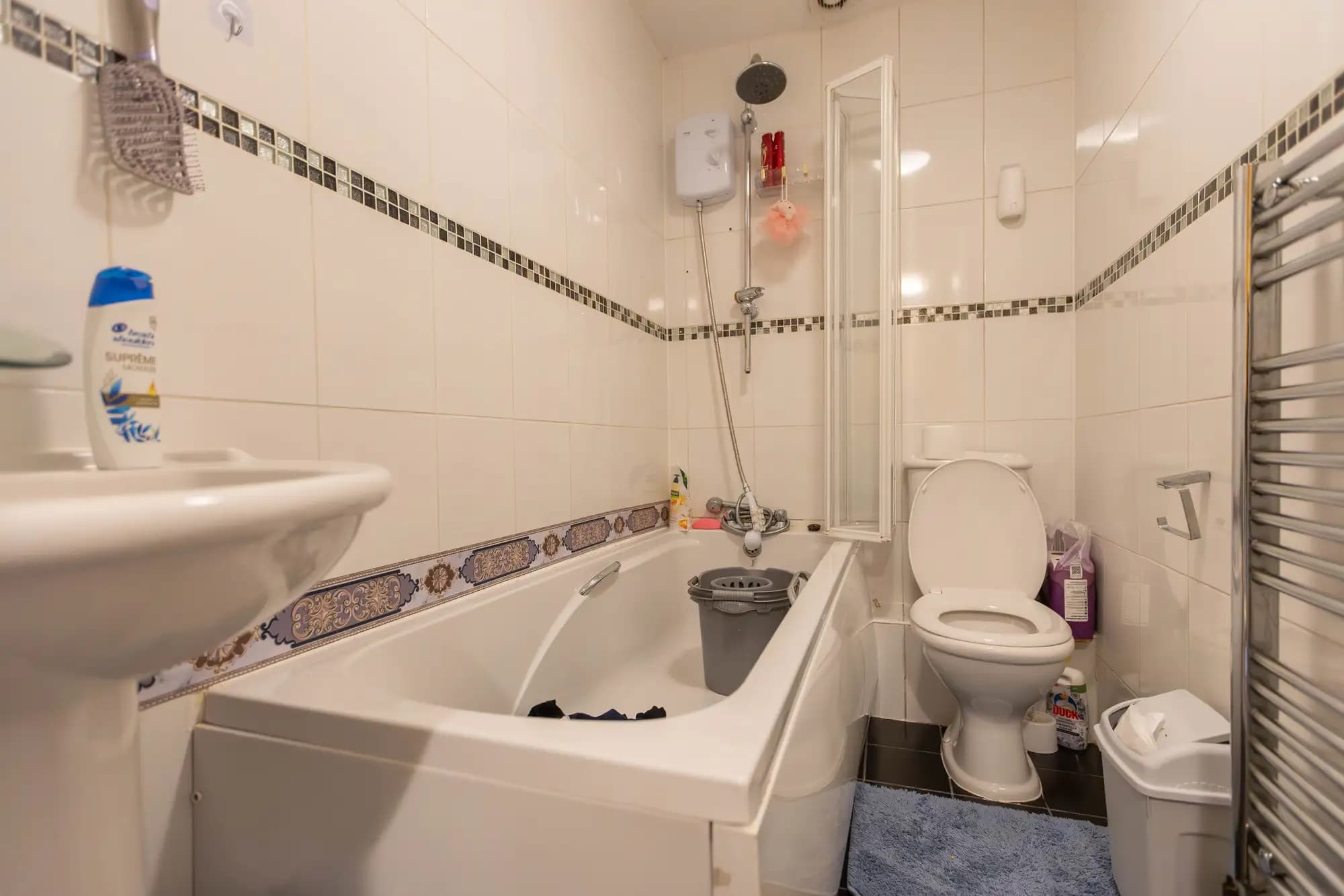 property photo 10 of 17