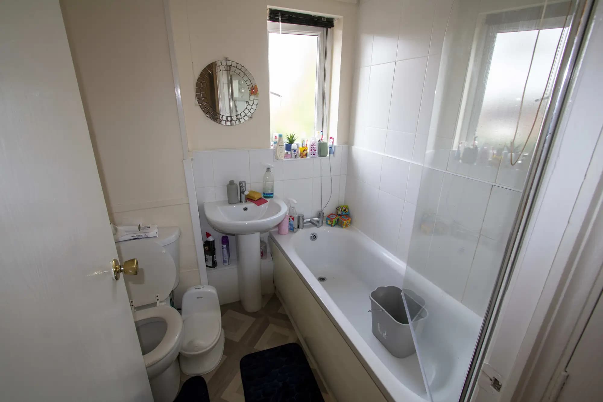 property photo 8 of 14