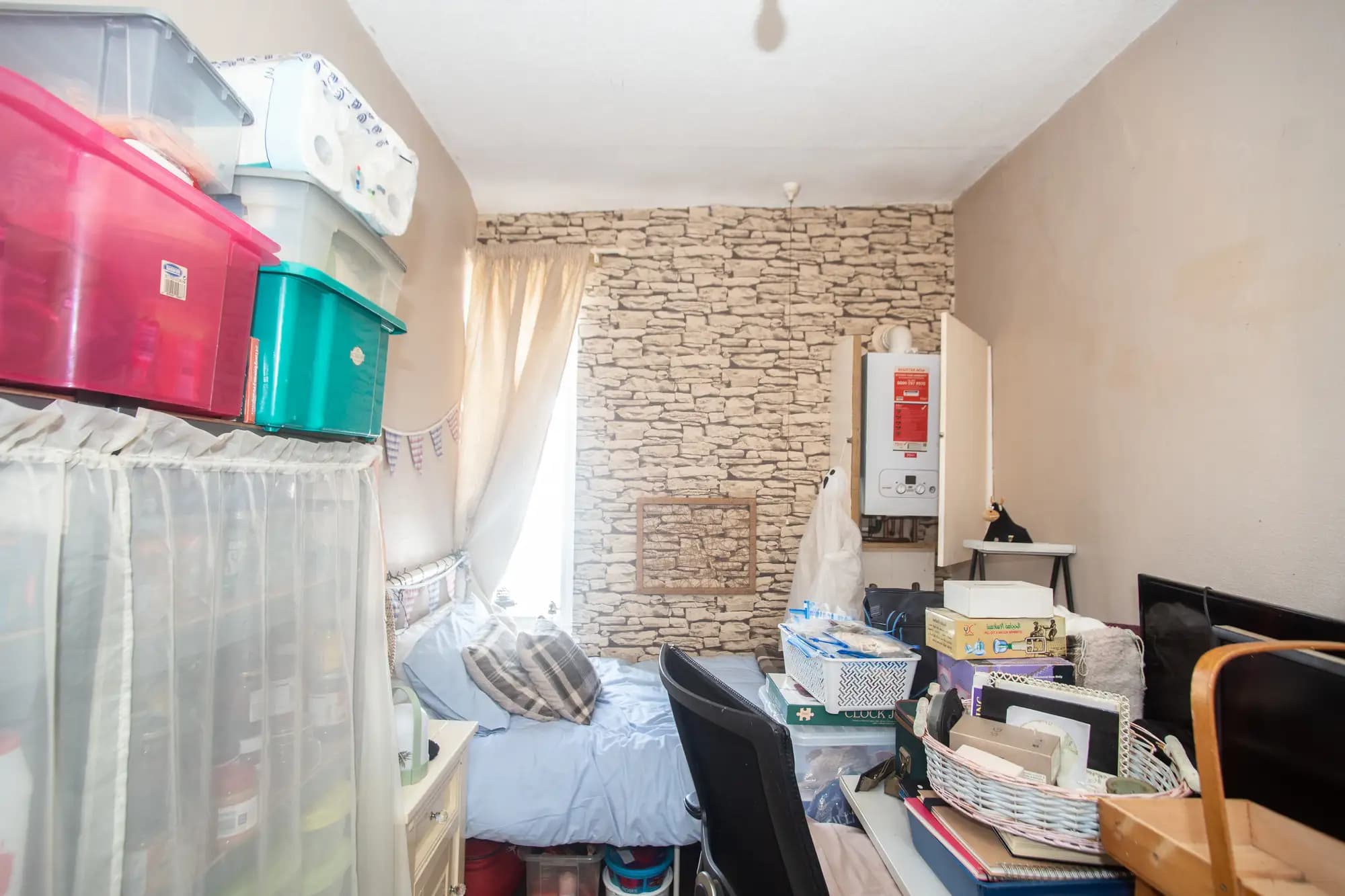 property photo 9 of 14
