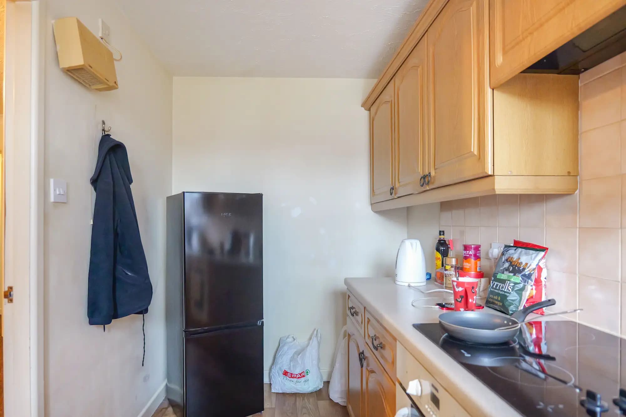 property photo 7 of 17