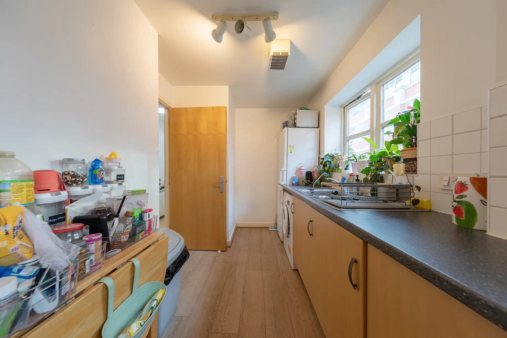 property photo 6 of 23