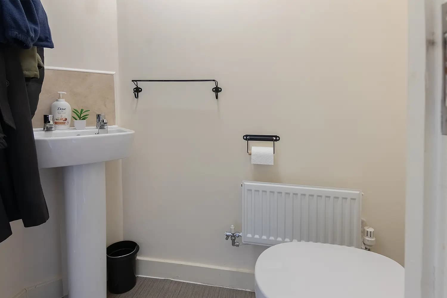 property photo 13 of 27