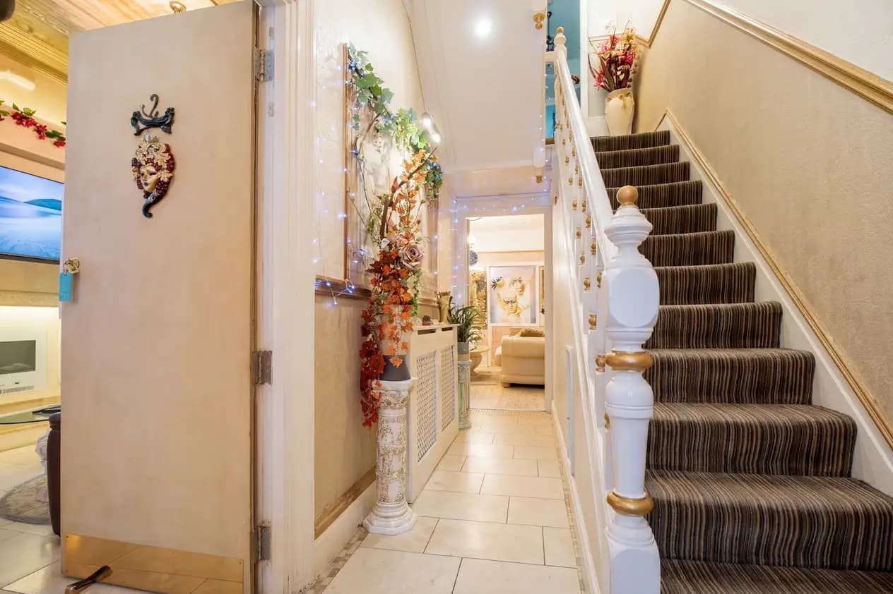 property photo 24 of 35