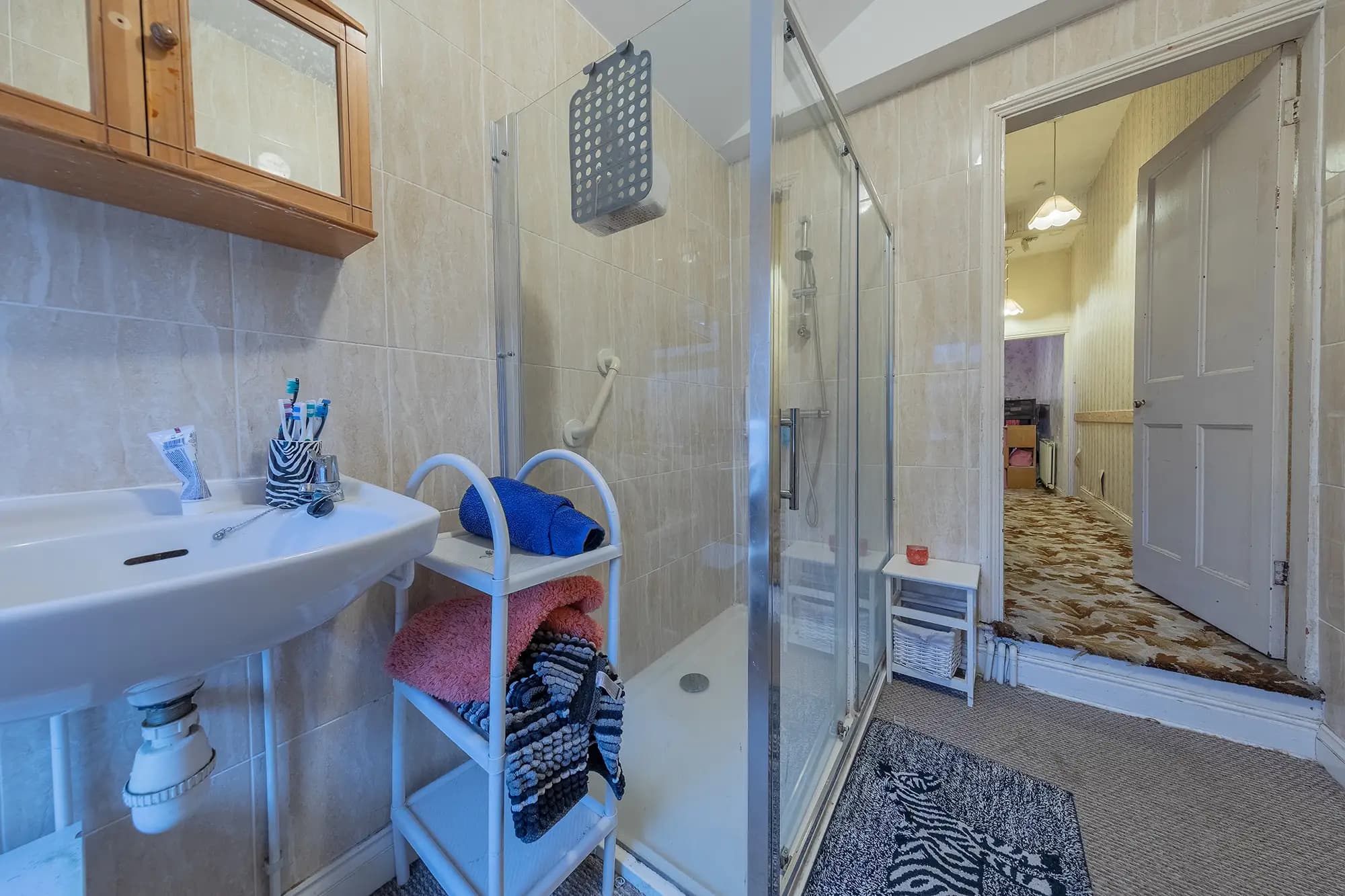 property photo 11 of 27