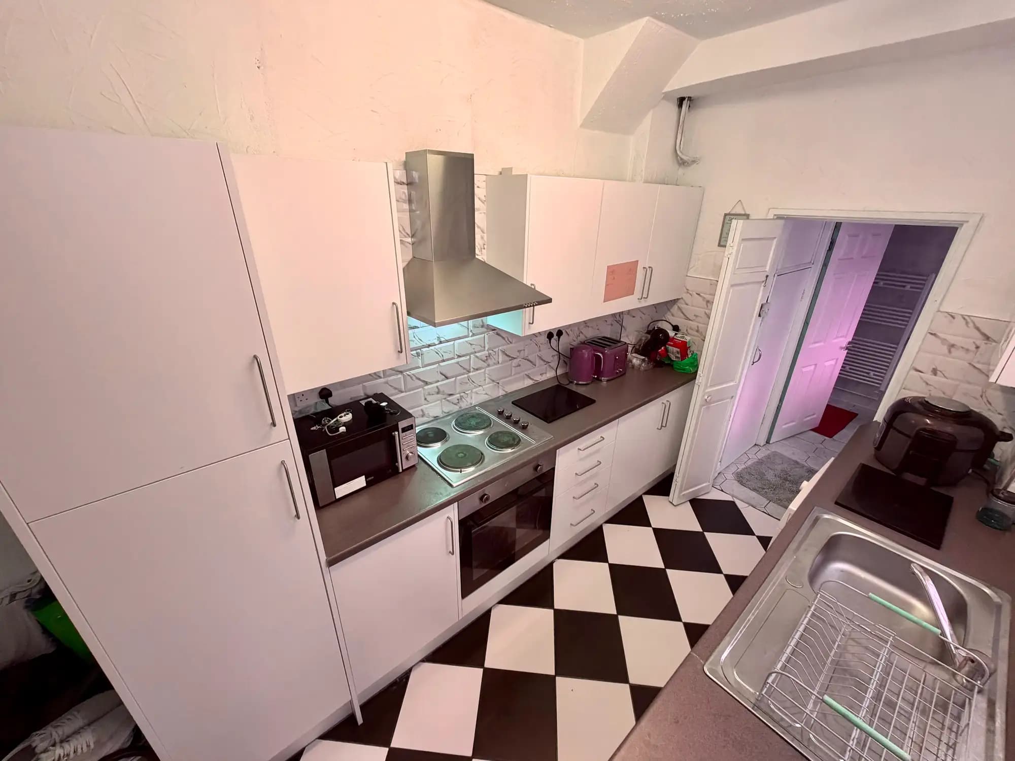 property photo 5 of 29