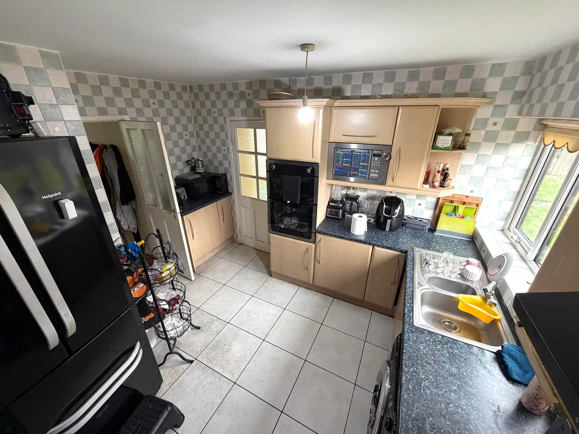 property photo 9 of 35