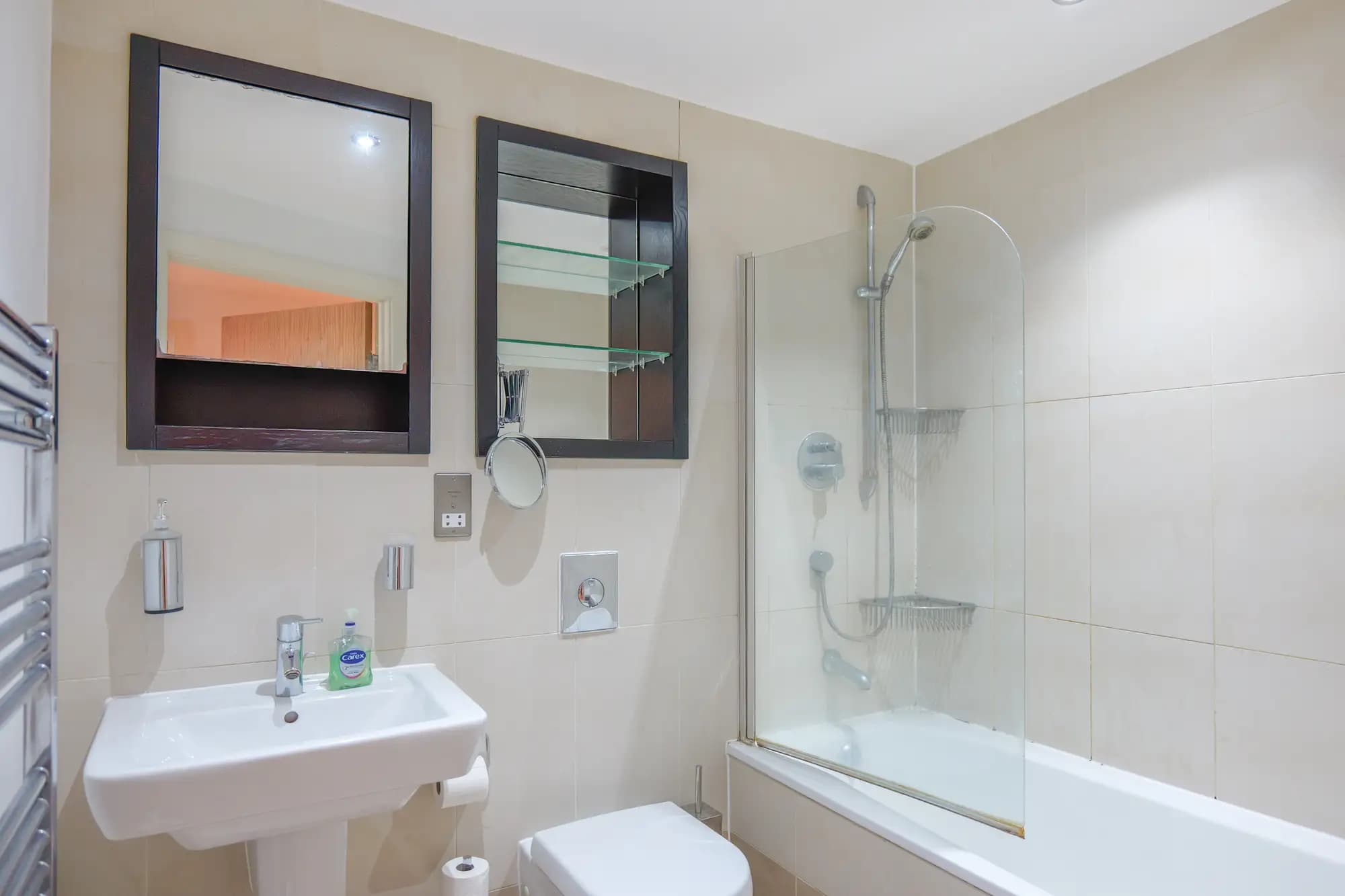 property photo 6 of 16