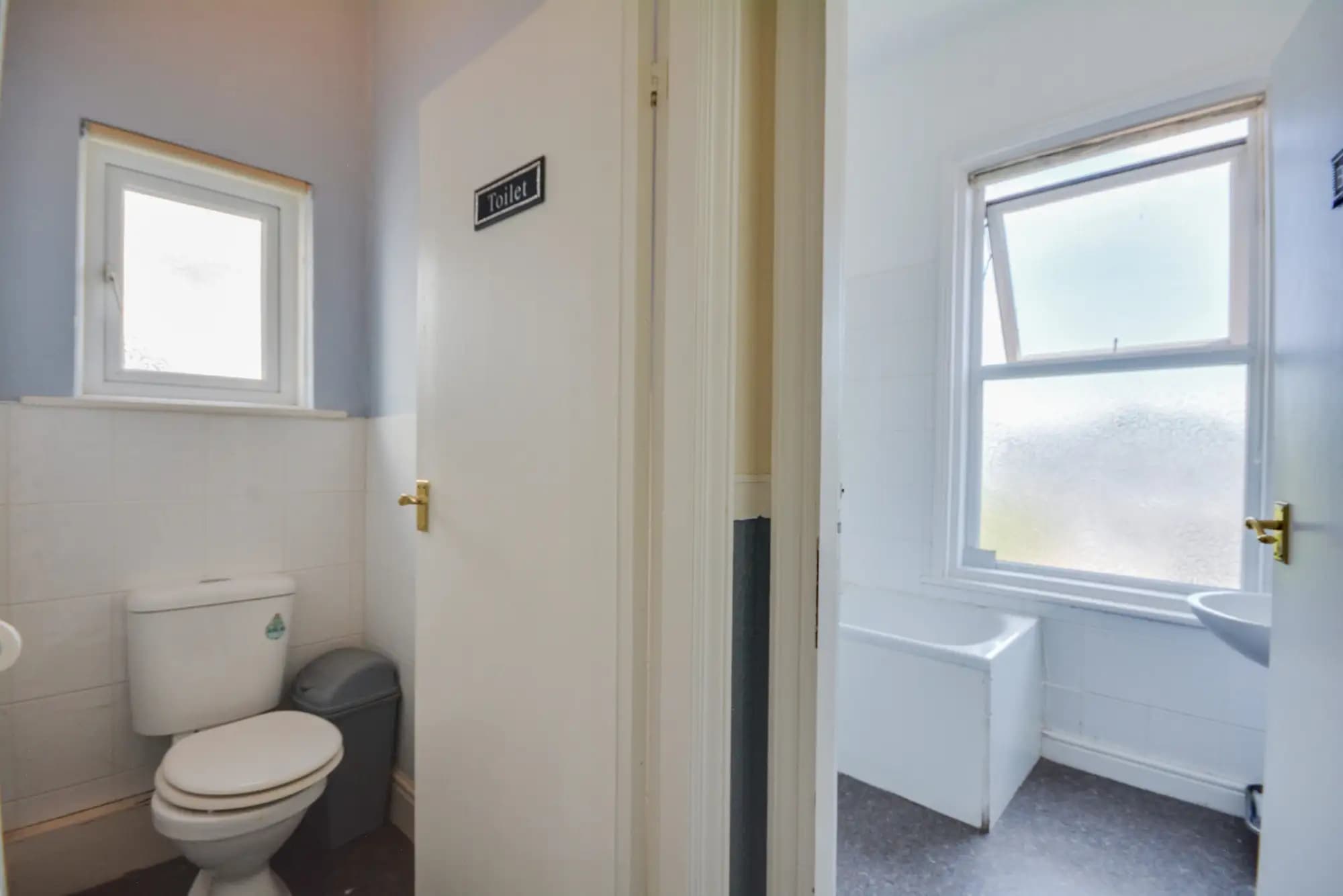 property photo 8 of 15
