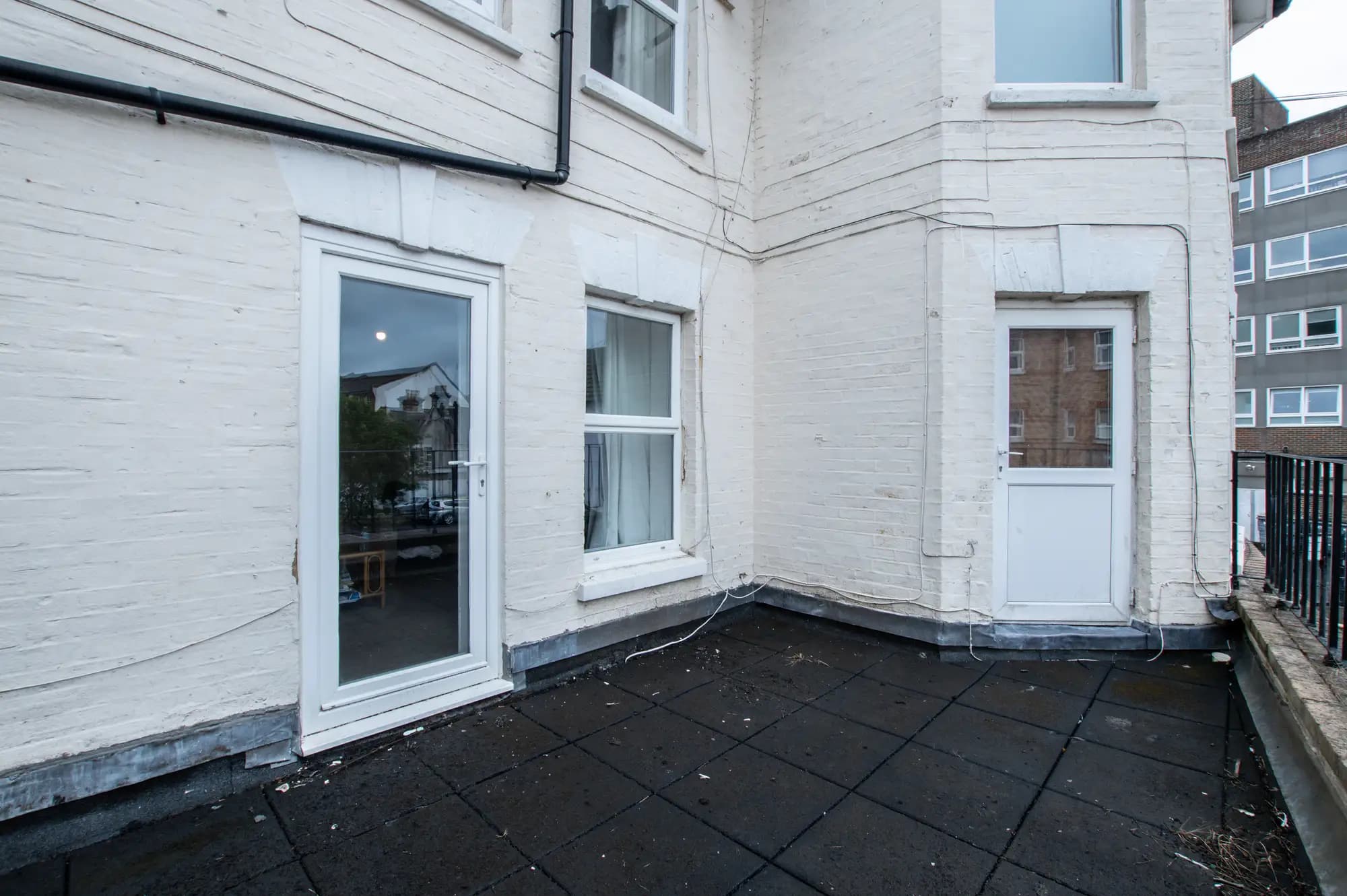 property photo 15 of 18