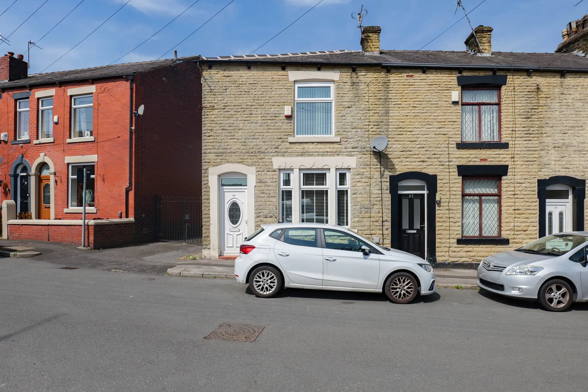 property photo 1 of 31