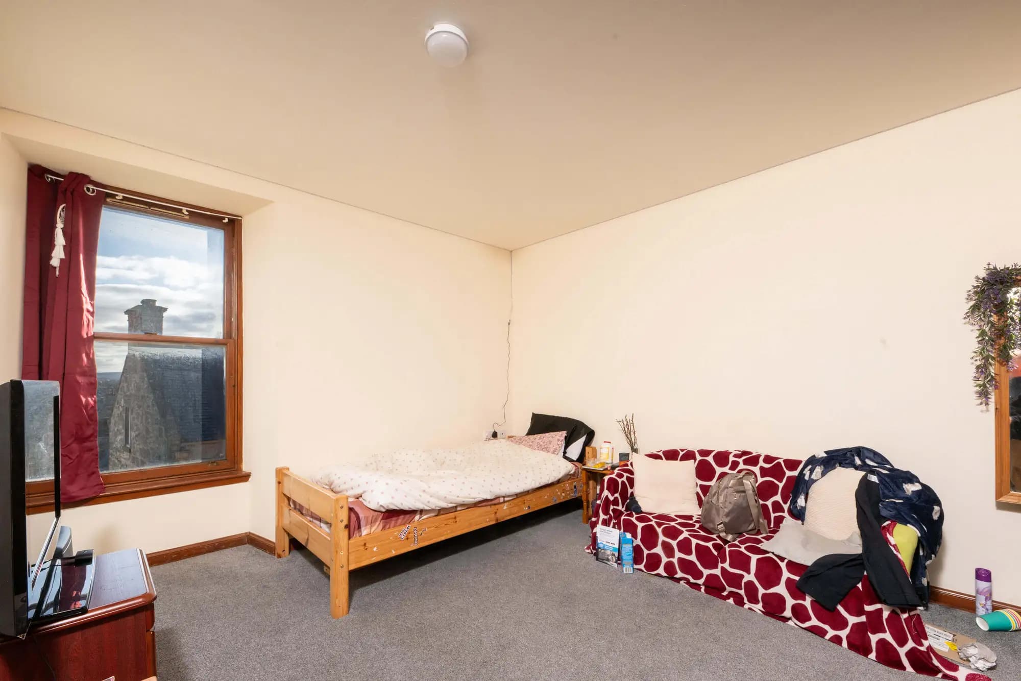 property photo 22 of 30