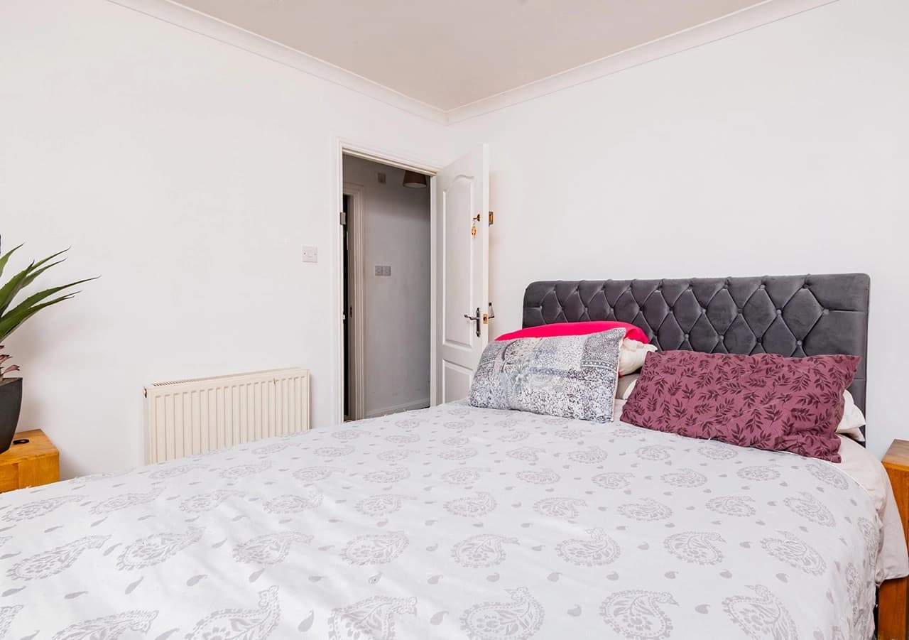 property photo 12 of 19