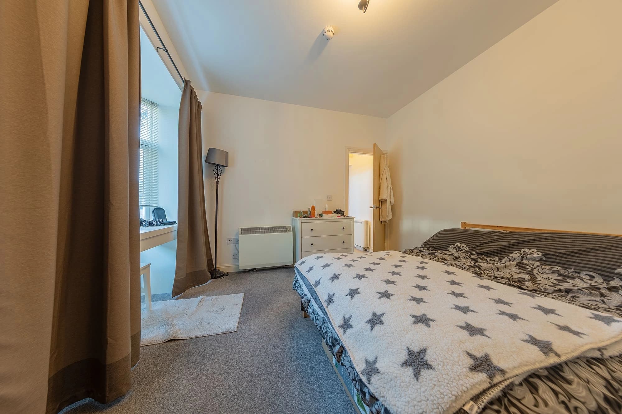 property photo 12 of 15