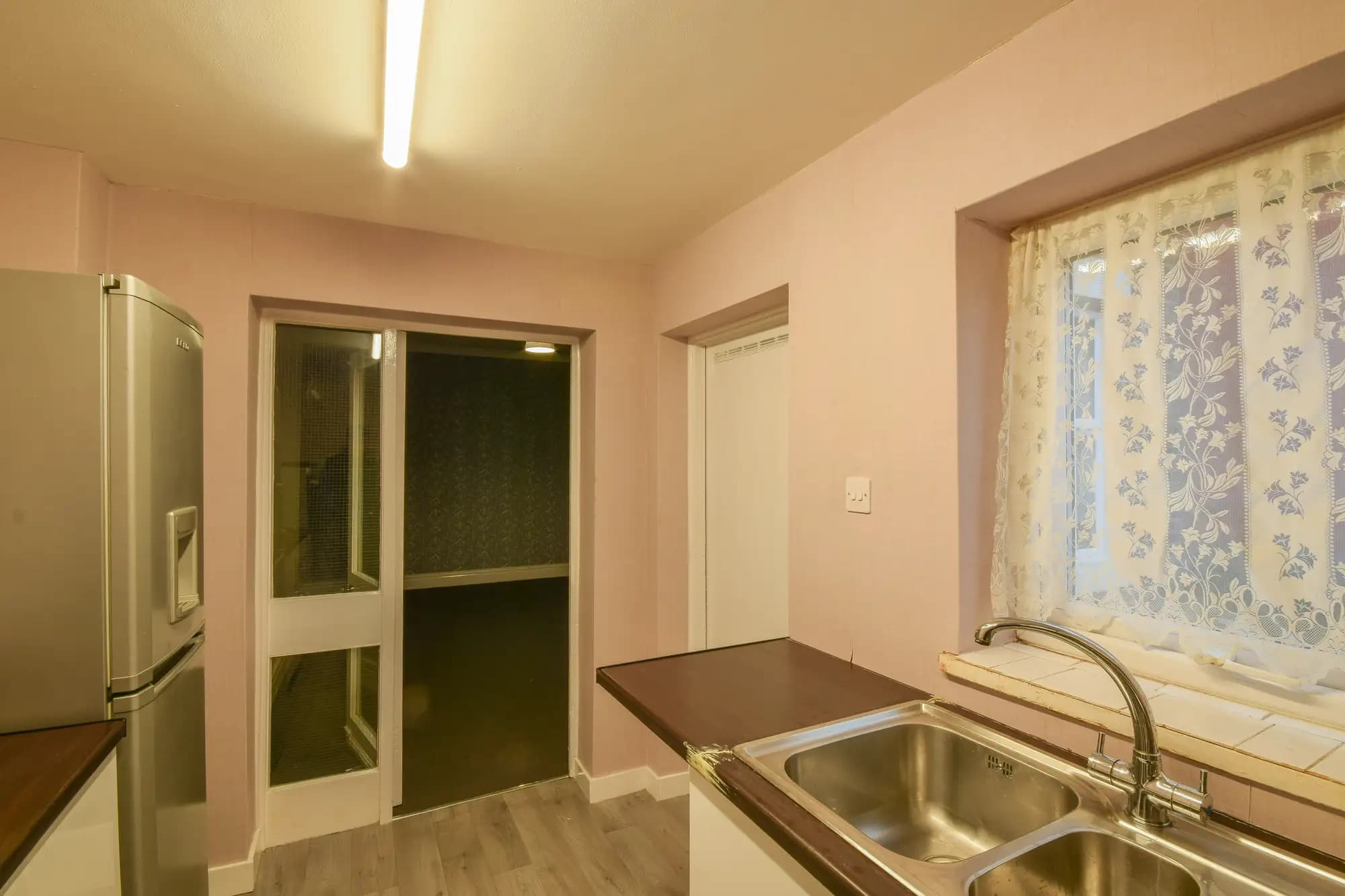 property photo 5 of 14