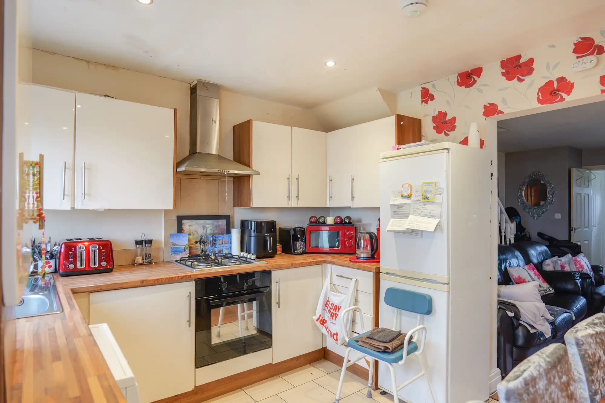 property photo 7 of 25