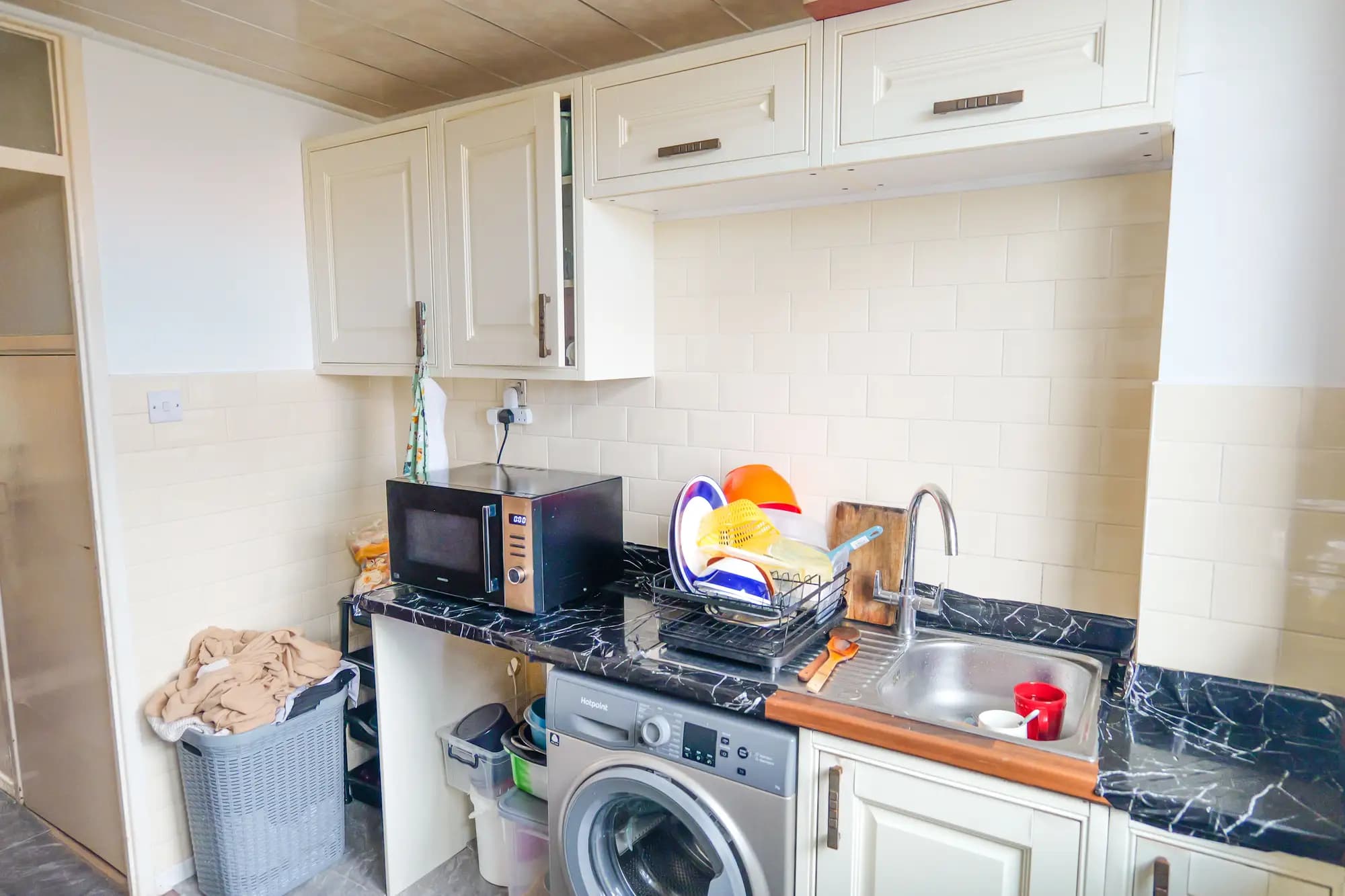 property photo 8 of 31