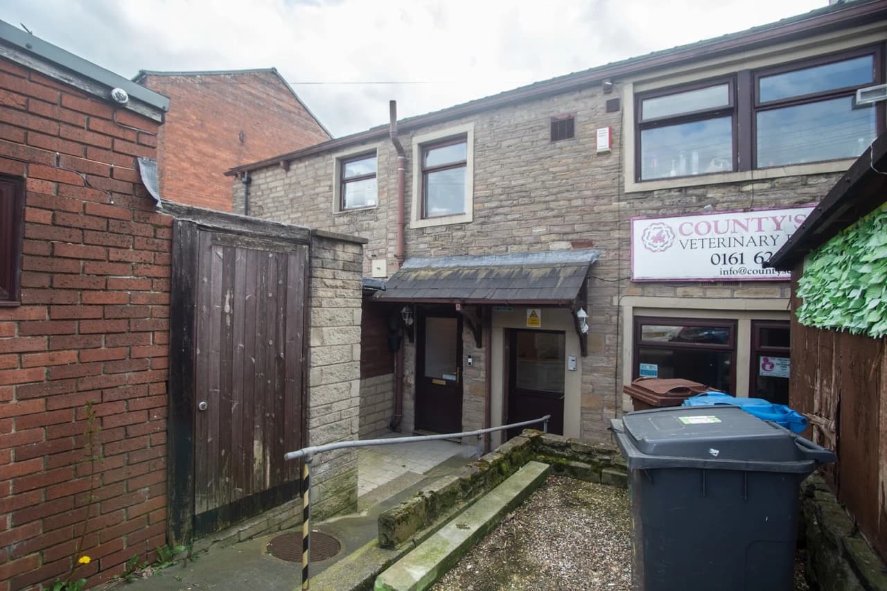 property photo 16 of 33