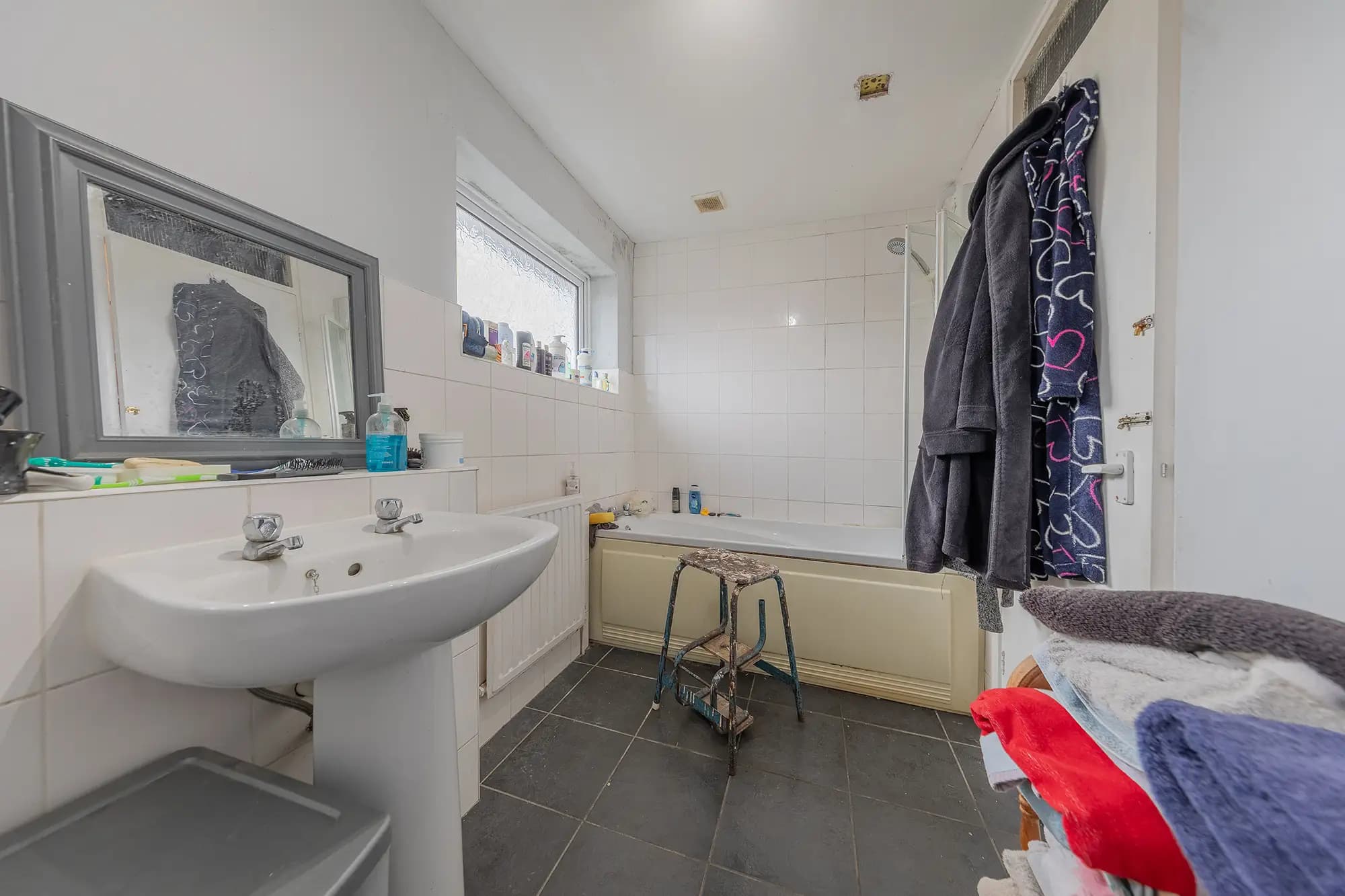 property photo 9 of 29