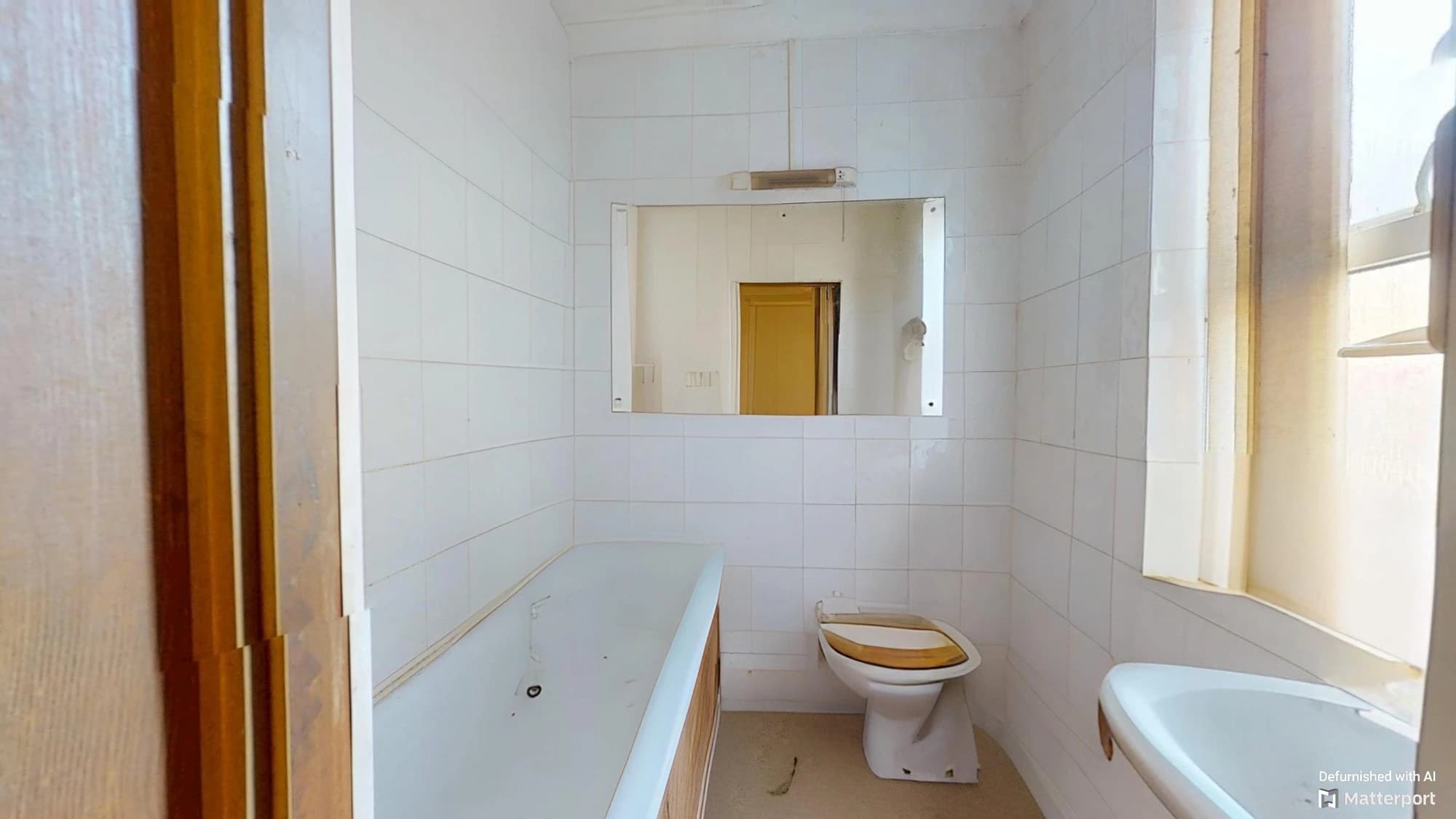 property photo 4 of 18