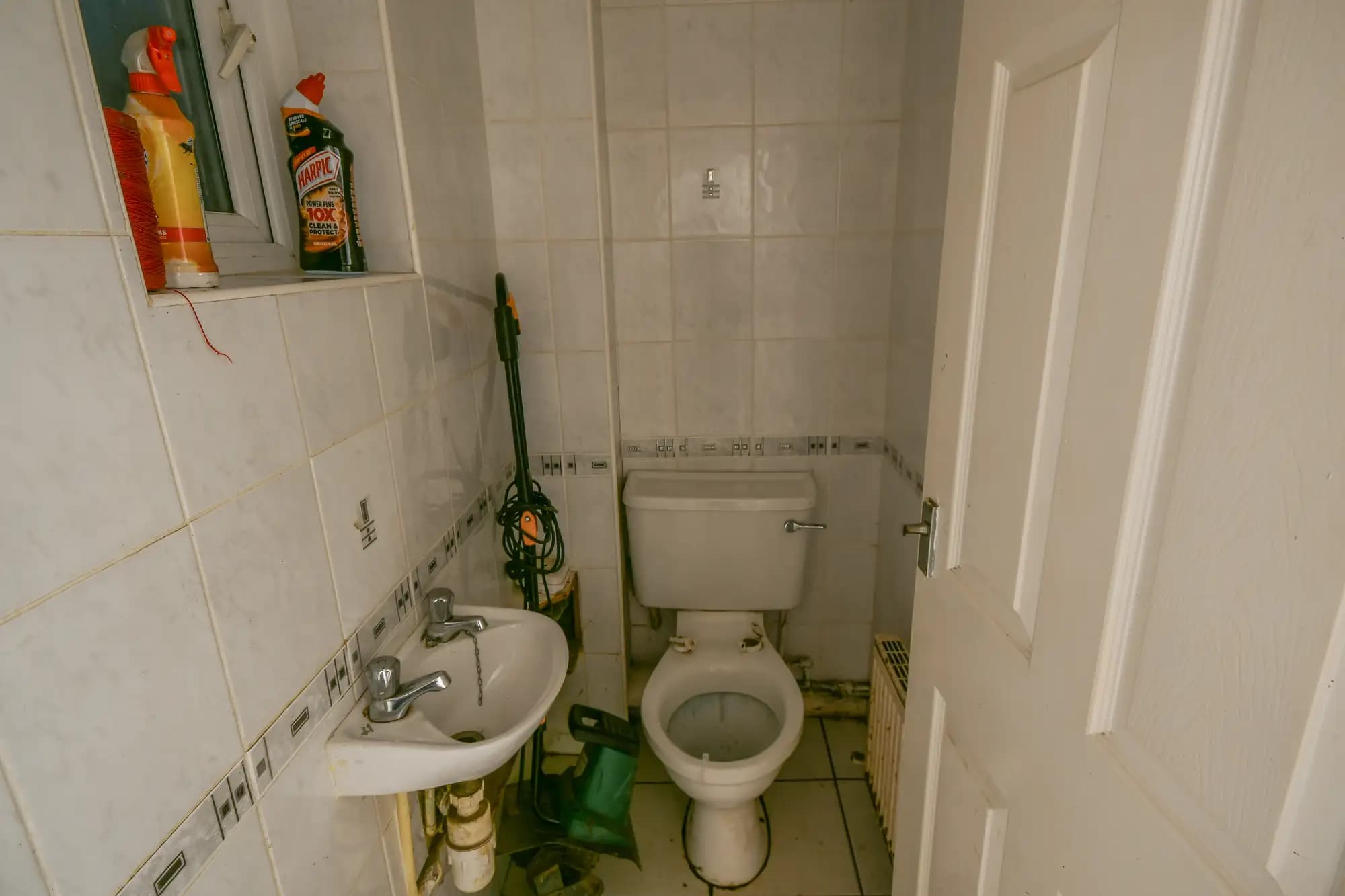 property photo 9 of 17