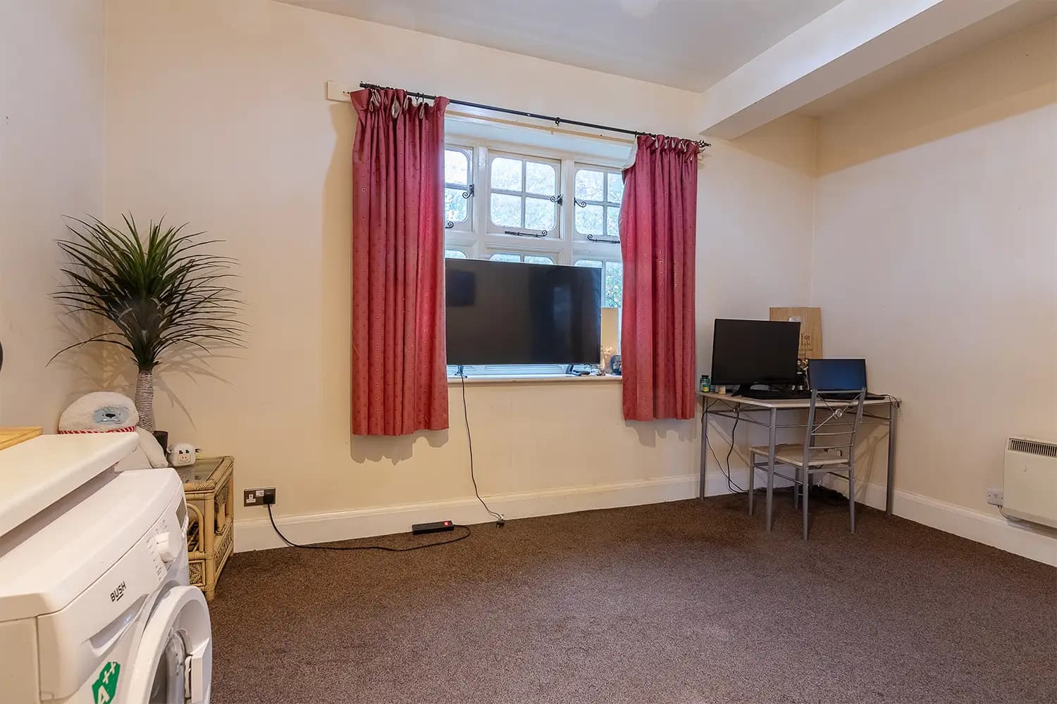 property photo 4 of 26