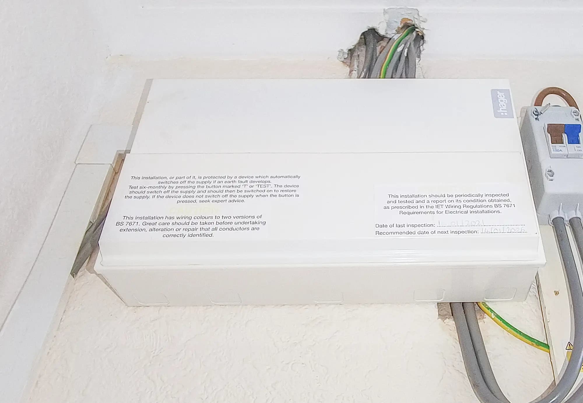 property photo 14 of 16