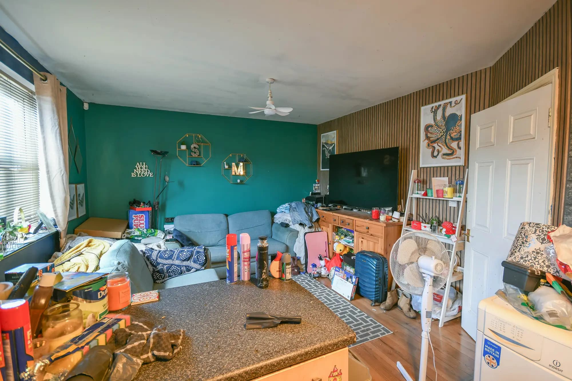 property photo 4 of 15