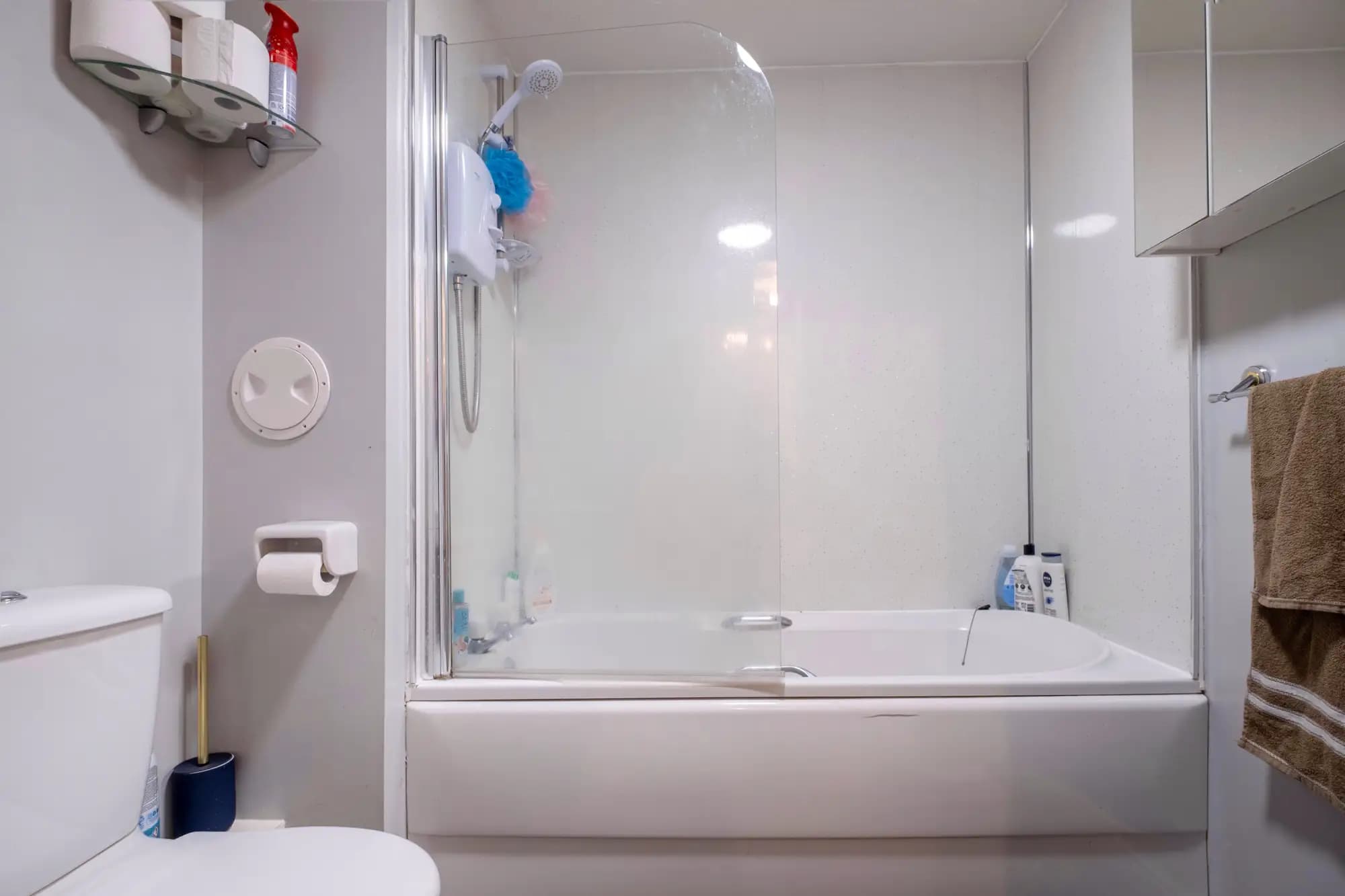 property photo 11 of 29