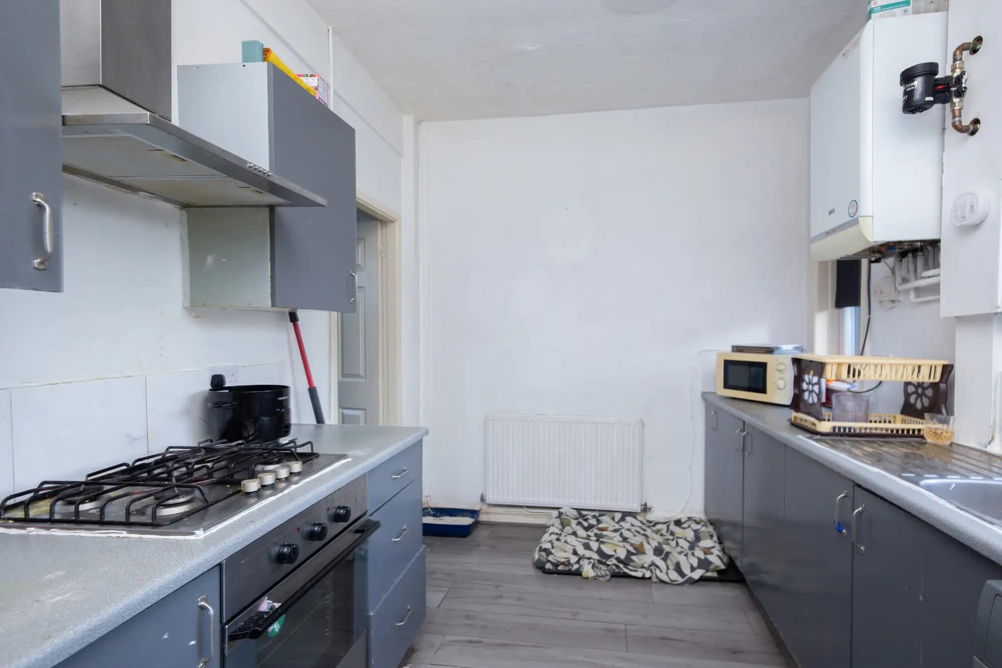 property photo 6 of 16