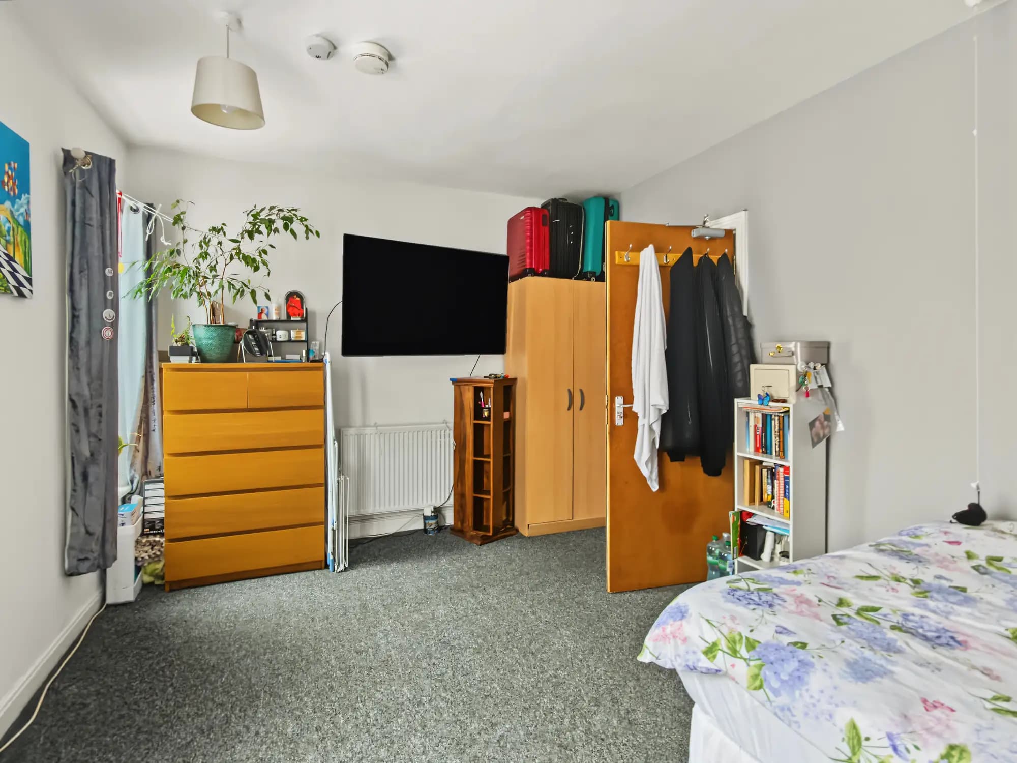 property photo 14 of 18